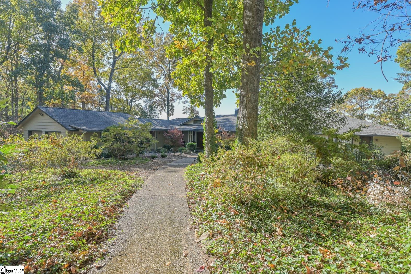 Property image 1 at 971 Altamont Road, Greenville, SC 29609