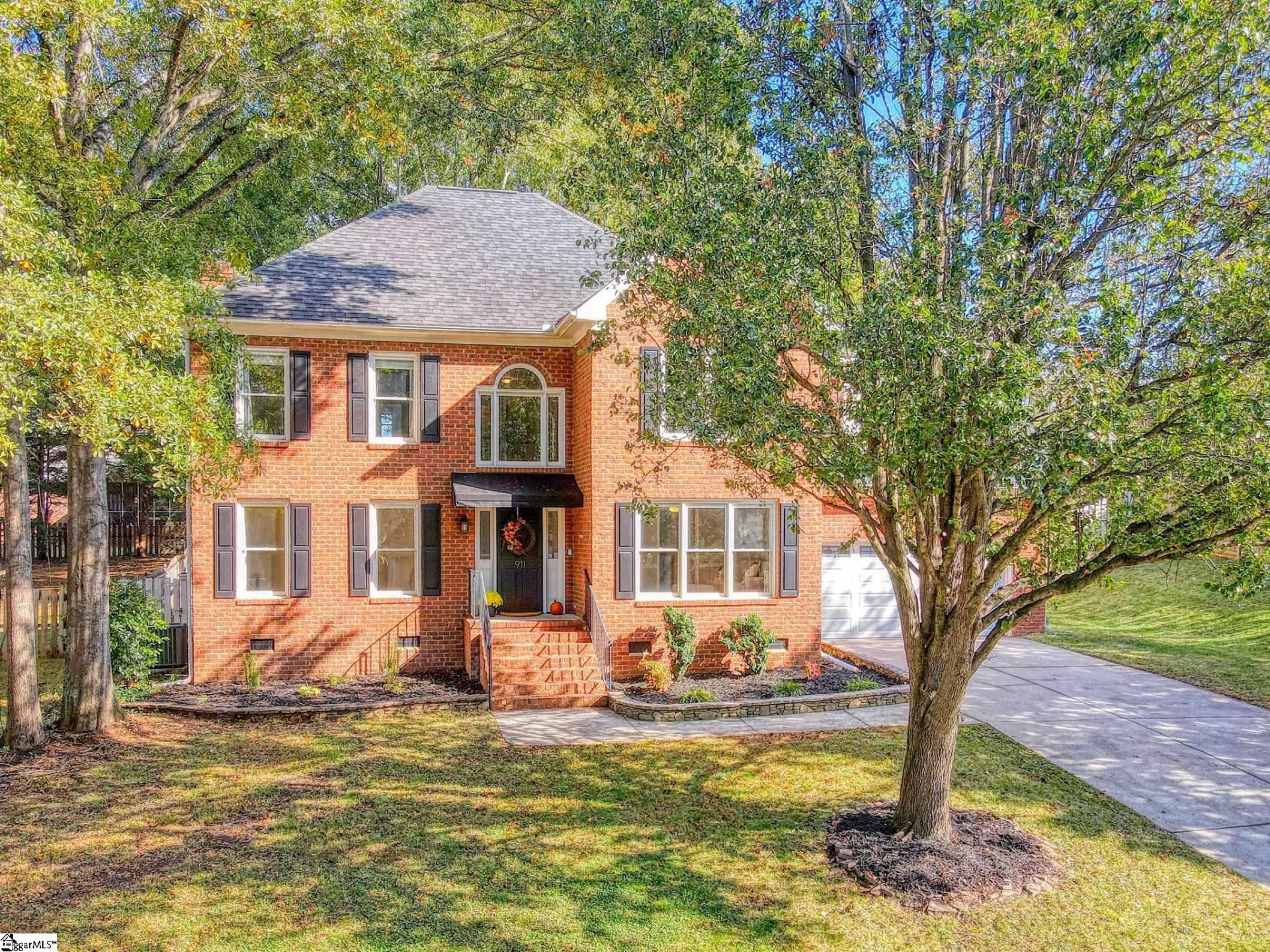 Property image 1 at 911 E Silverleaf Street, Greer, SC 29650