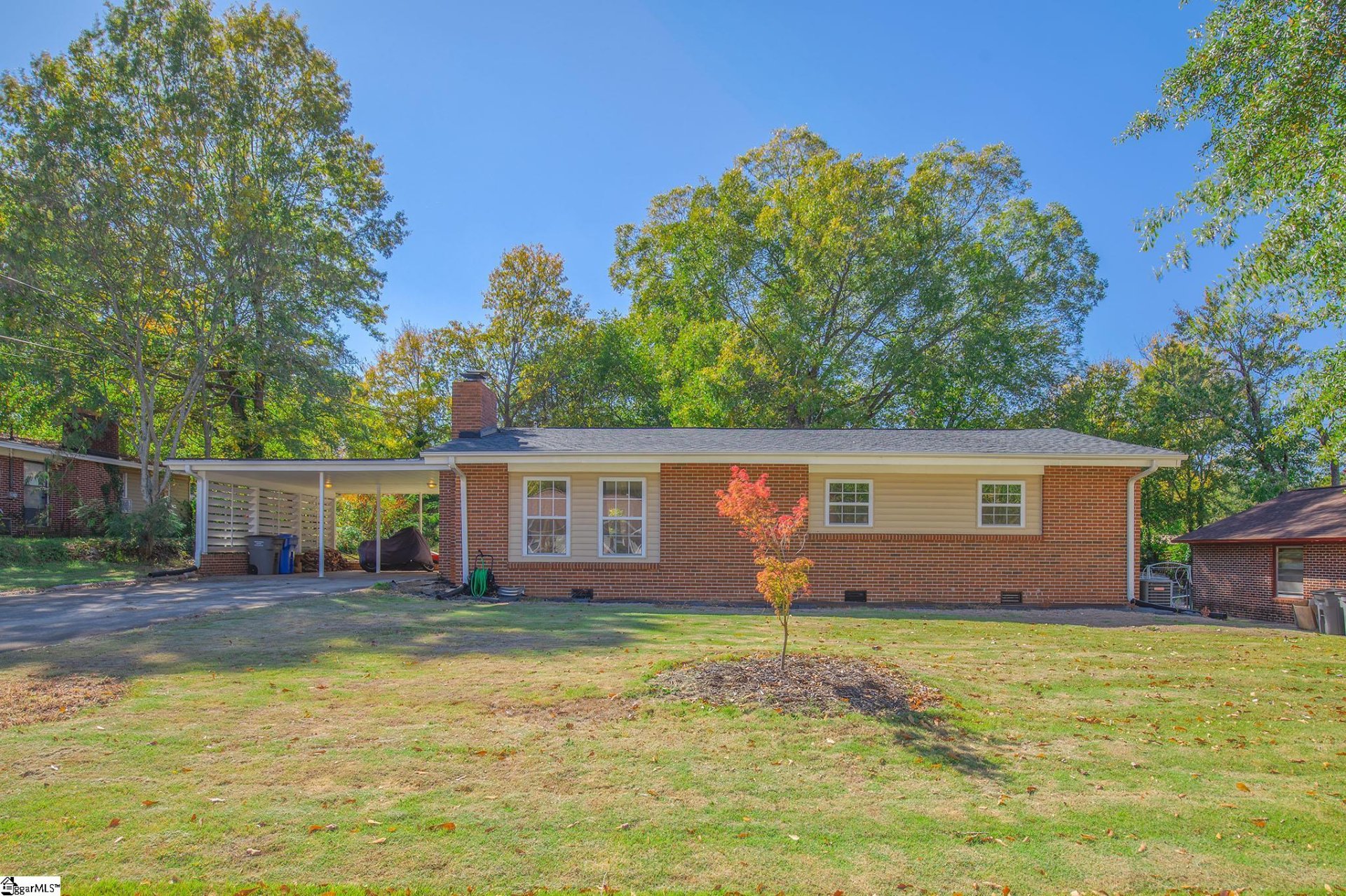 Property image 1 at 113 E Belvedere Road, Greenville, SC 29605-2756