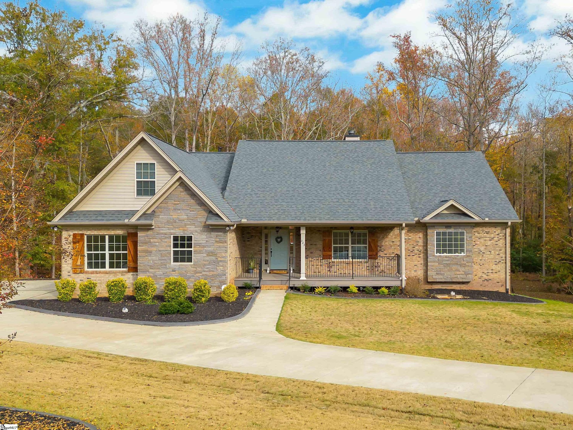 Property image 1 at 223 Janet Court, Simpsonville, SC 29681