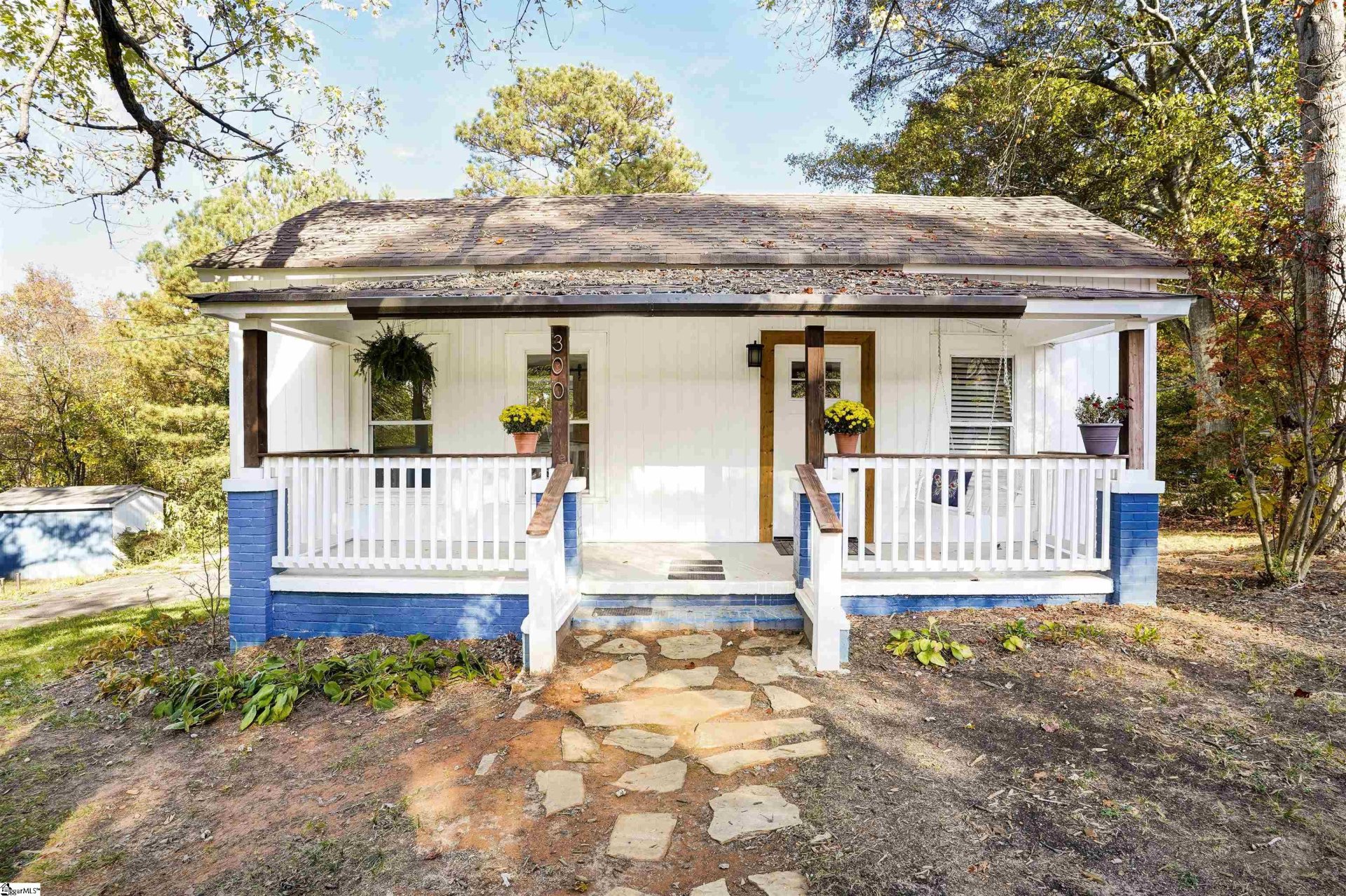 Property image 1 at 300 Lucky Street, Easley, SC 29640