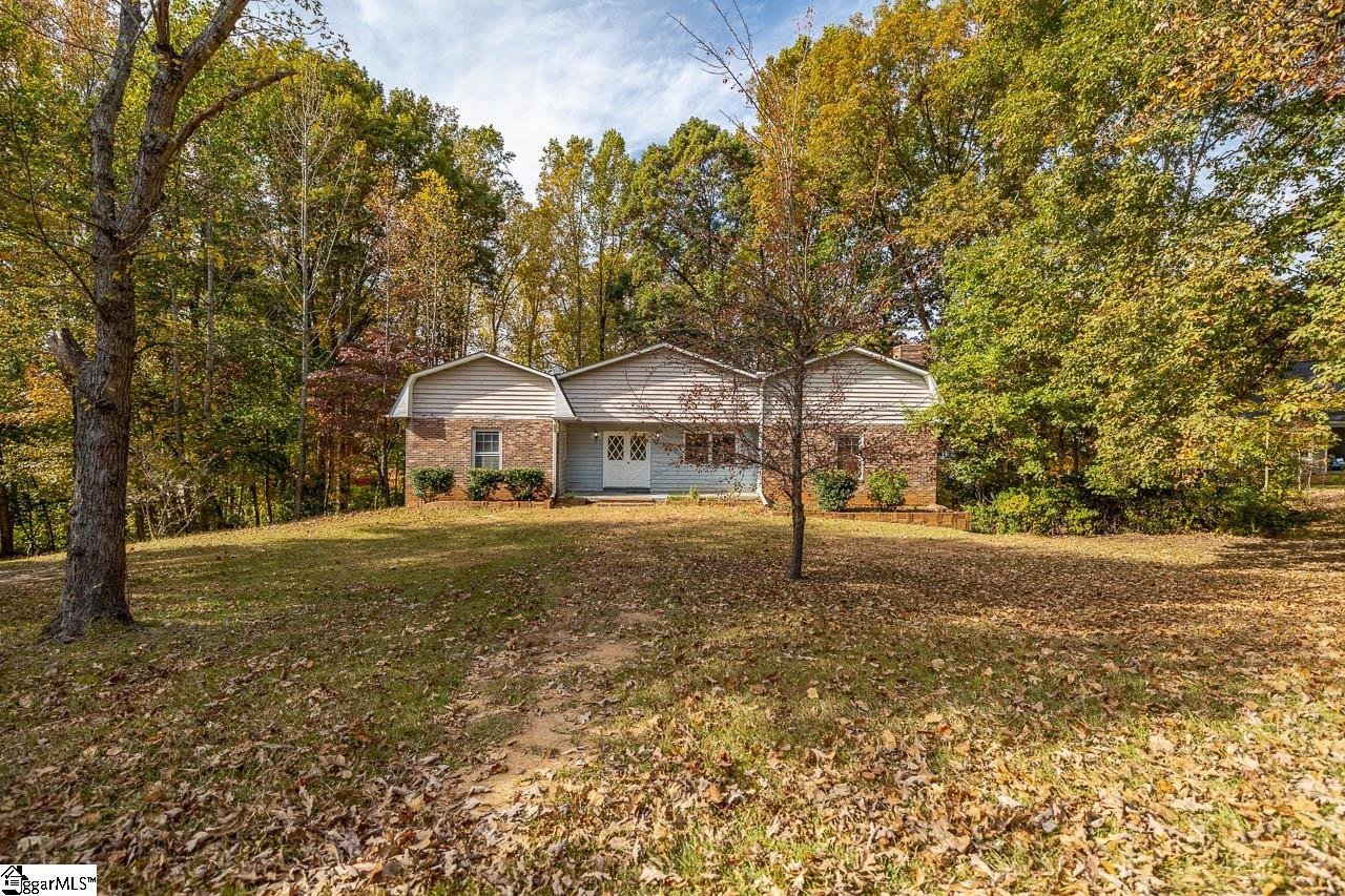 Property image 1 at 118 Colony Road, Travelers Rest, SC 29690