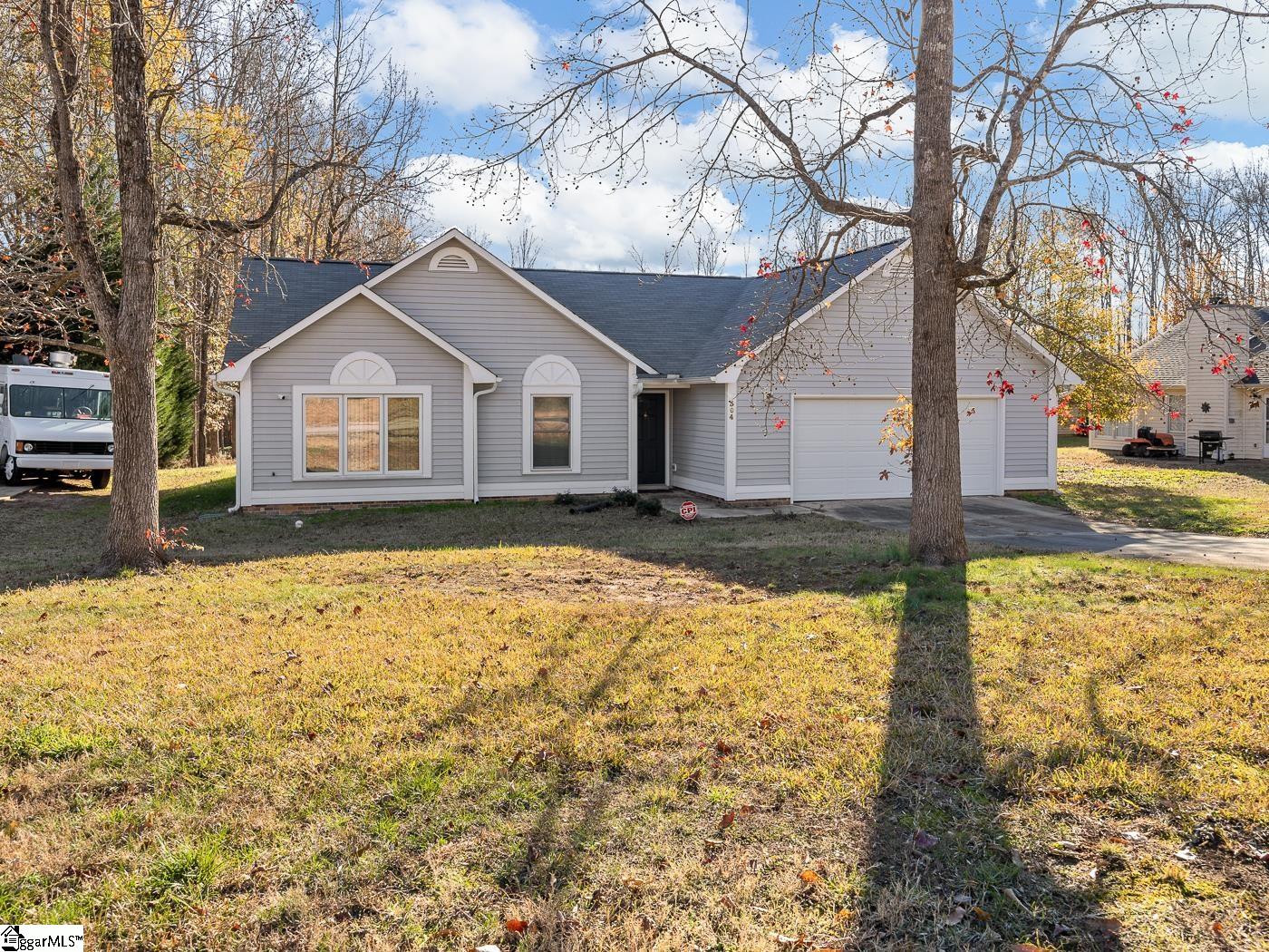 Property image 1 at 304 Boxelder Lane, Simpsonville, SC 29680