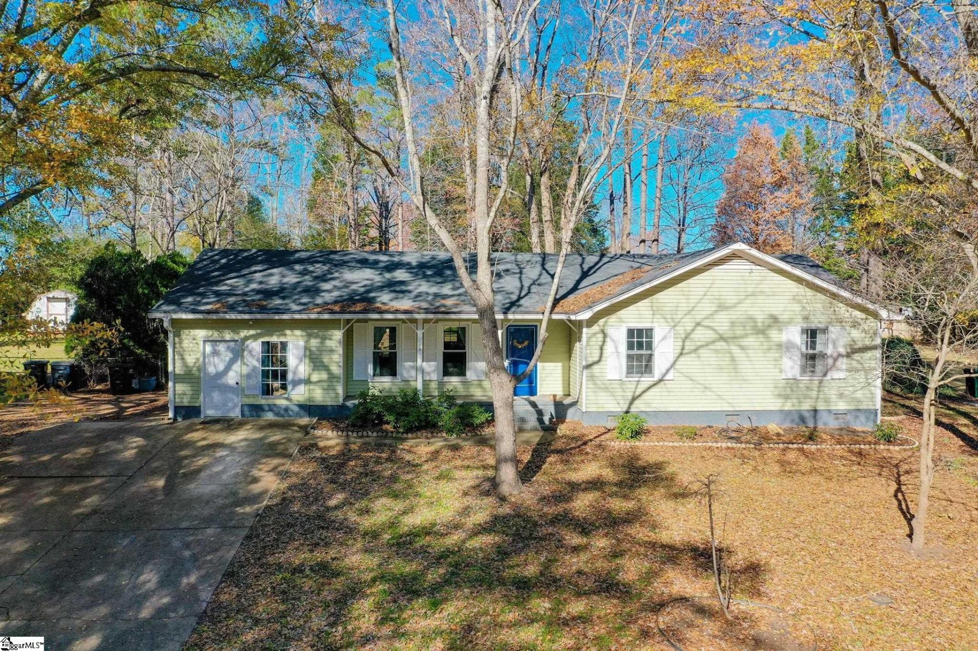 Property image 1 at 915 Brentwood Way, Simpsonville, SC 29680