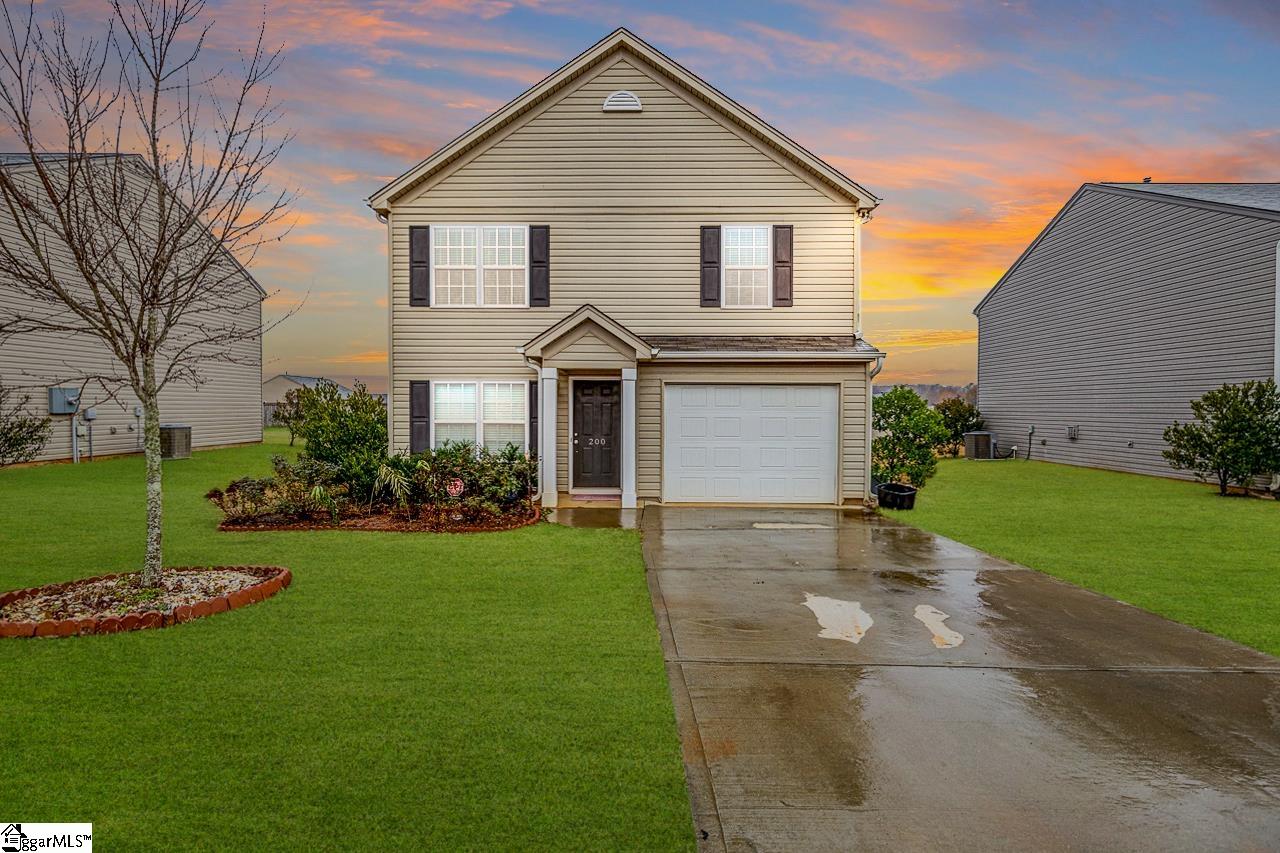 Property image 1 at 200 Charterhouse Avenue, Piedmont, SC 29673