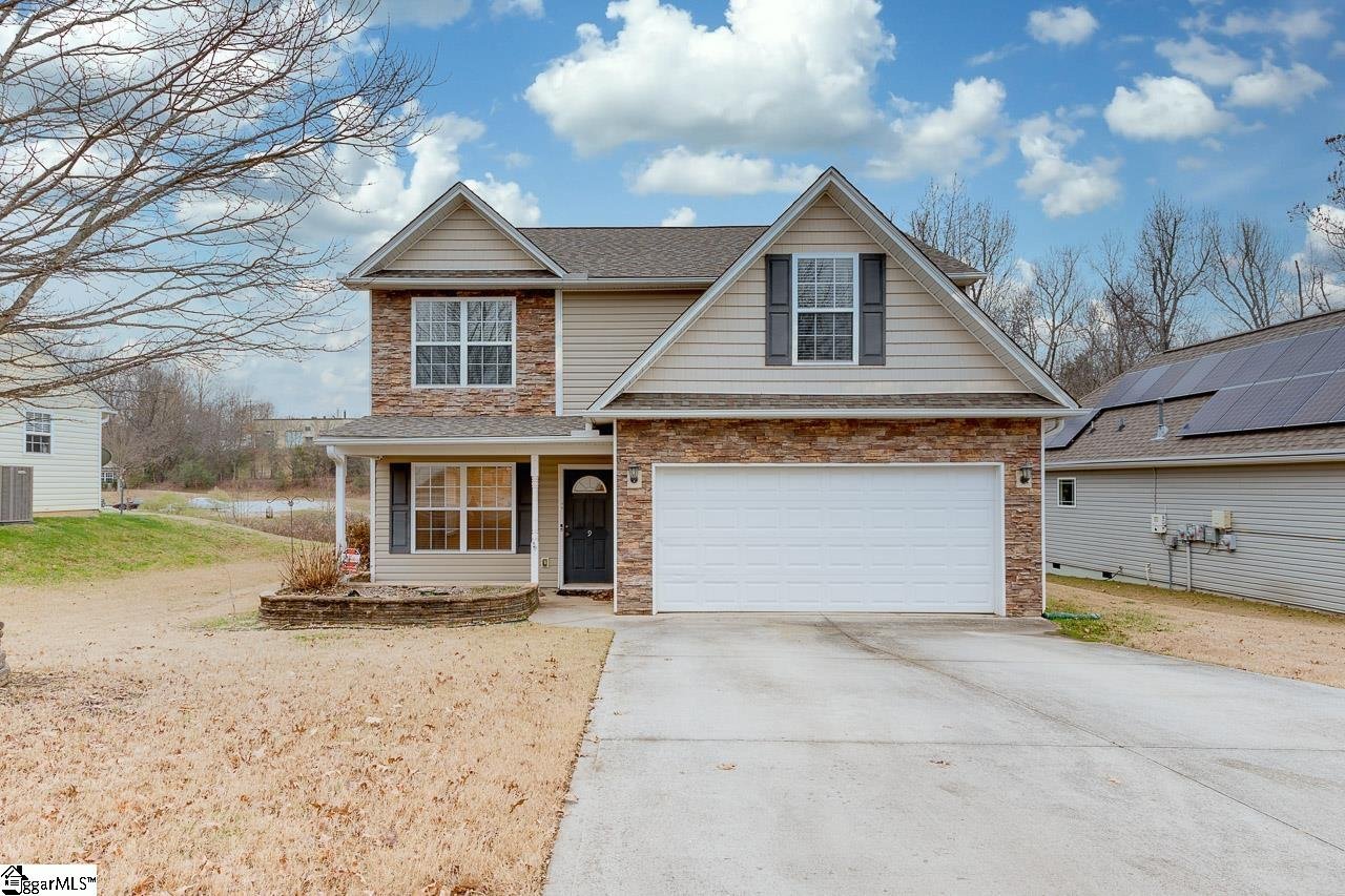 Property image 1 at 9 Pondsbury Court, Taylors, SC 29687