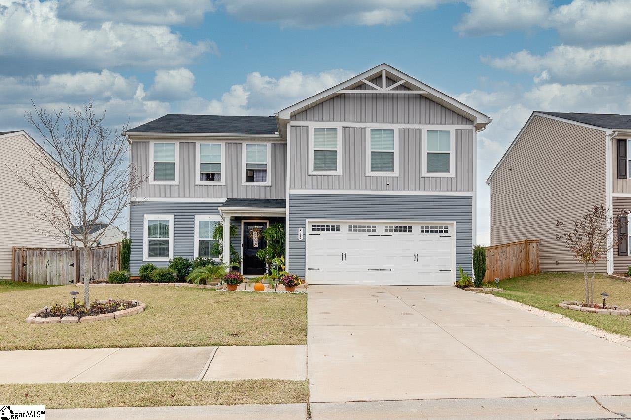 Property image 1 at 811 Danforth Drive, Greenville, SC 29617