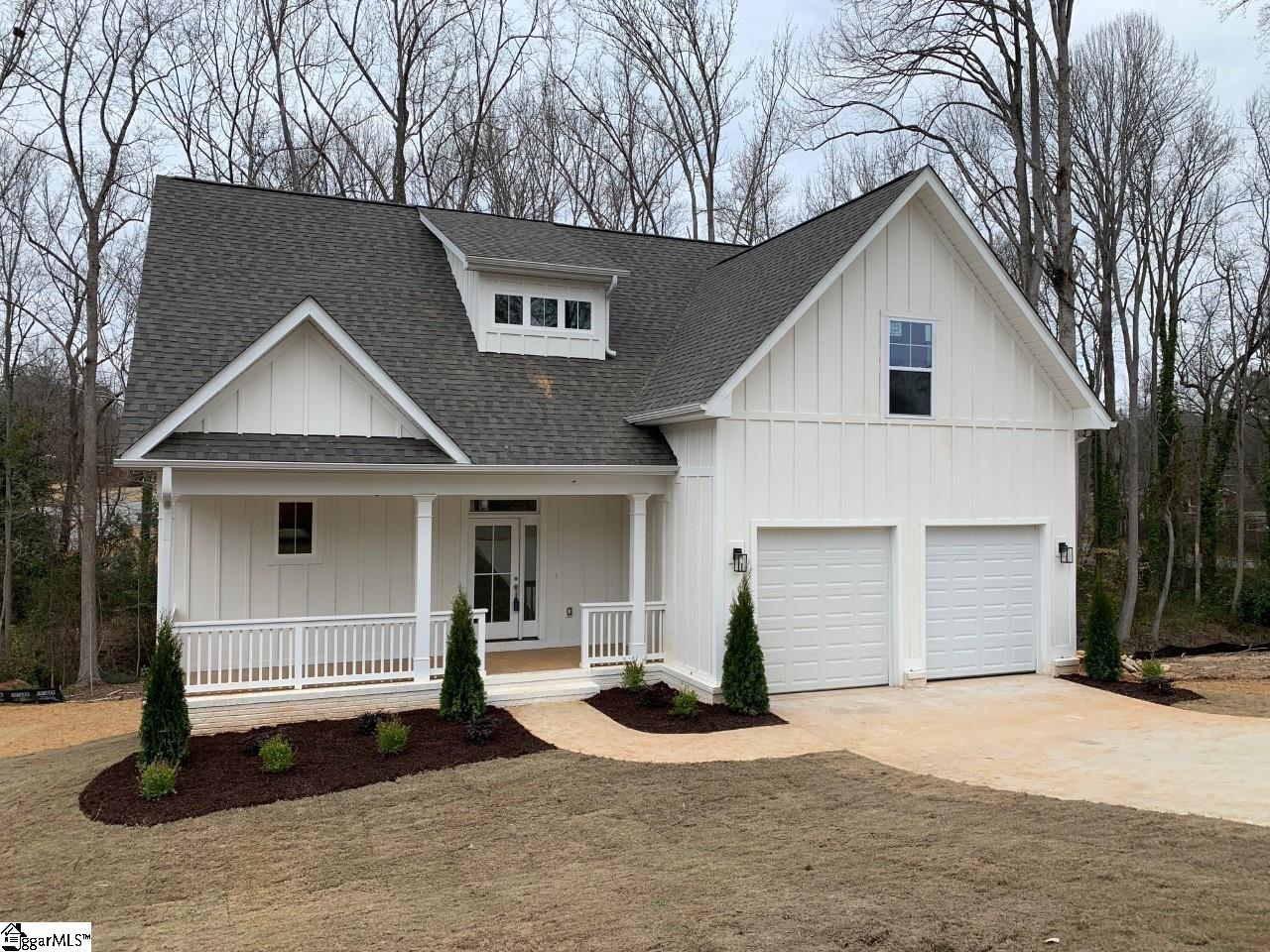 Property image 1 at 207 Woodvale Avenue, Fountain Inn, SC 29644