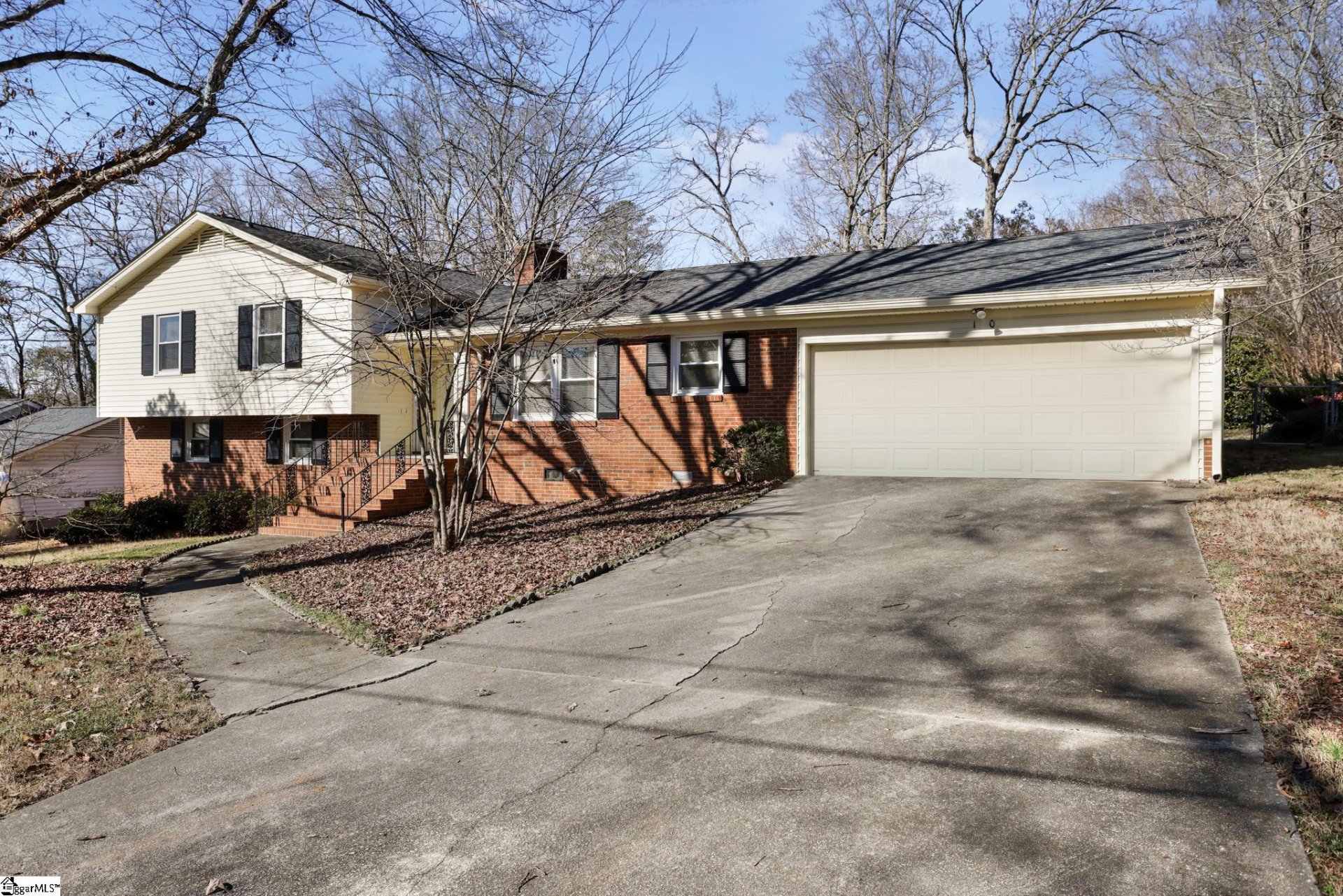 Property image 1 at 10 Wayne Drive, Taylors, SC 29687