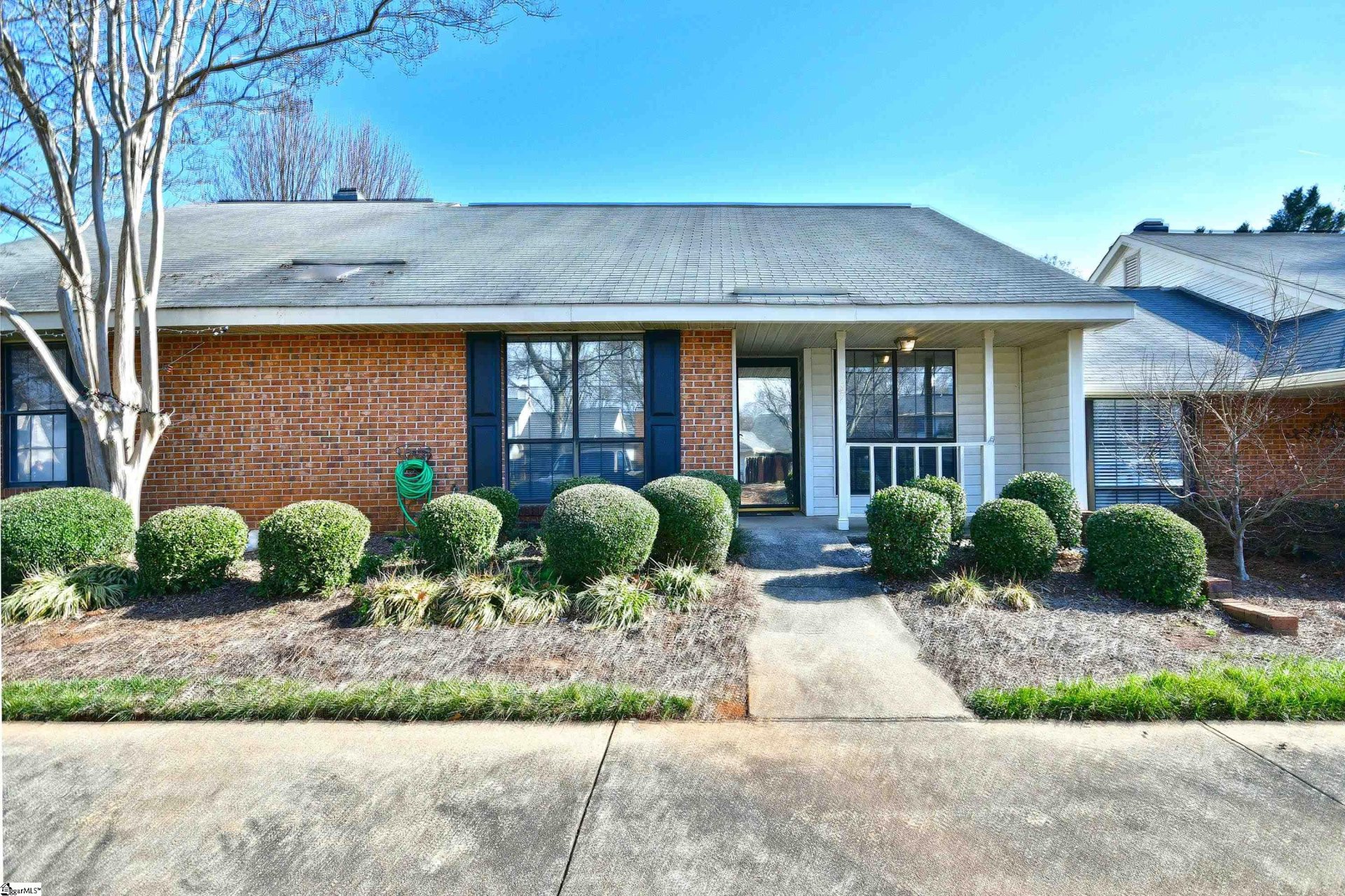 37 Forest Lake Drive