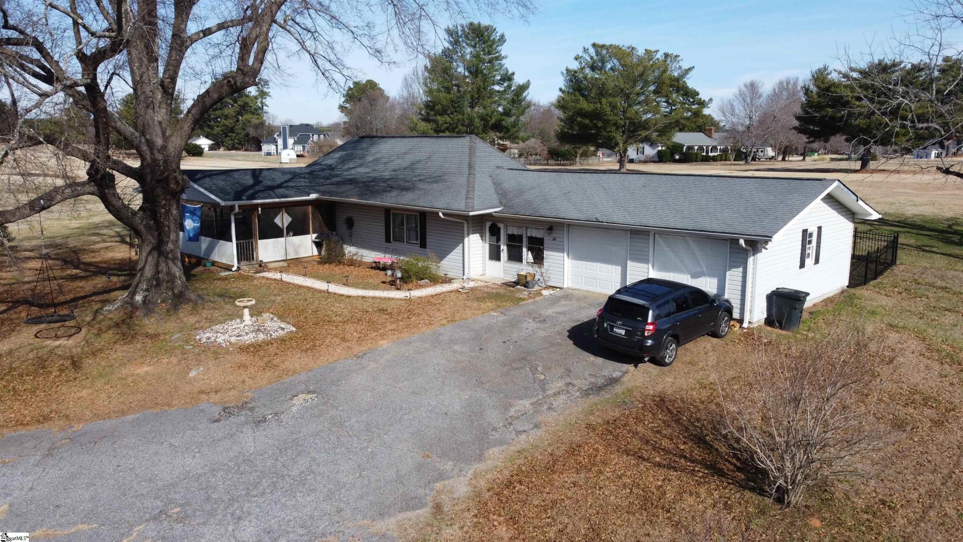 Property image 1 at 15 Heron Drive, Fountain Inn, SC 29644-8304