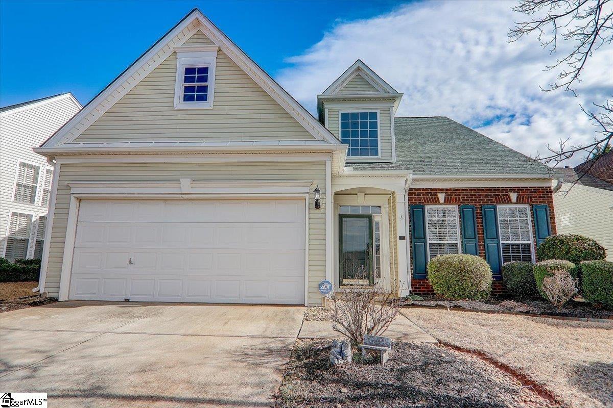 Property image 1 at 925 Medora Drive, Greer, SC 29650-4752