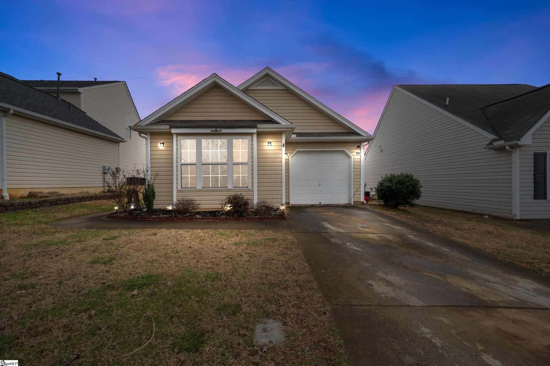 Property image 1 at 326 Glenlea Lane, Greenville, SC 29617