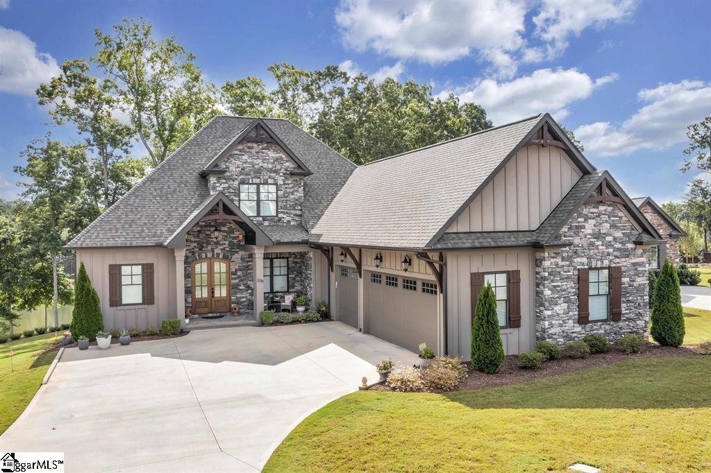 Property image 1 at 209 Chestnut Pond Lane, Simpsonville, SC 29681