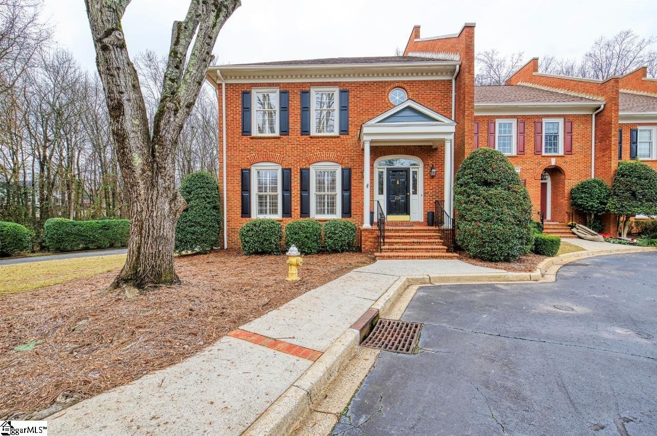 Property image 1 at 236 Glenbrooke Way, Greenville, SC 29615