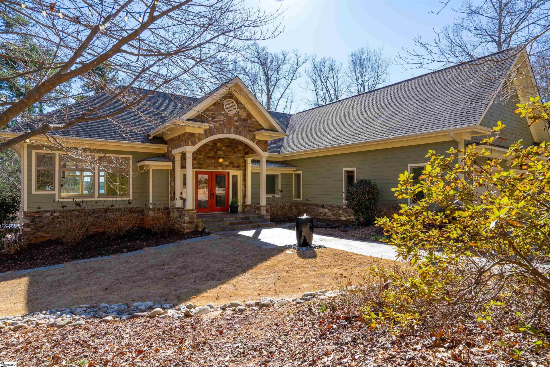 702 Navigators Point