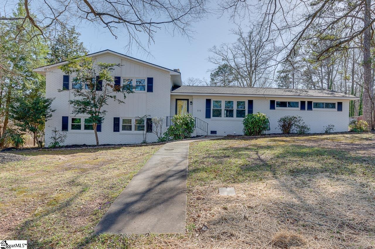 Property image 1 at 212 River Drive, Williamston, SC 29697-2021