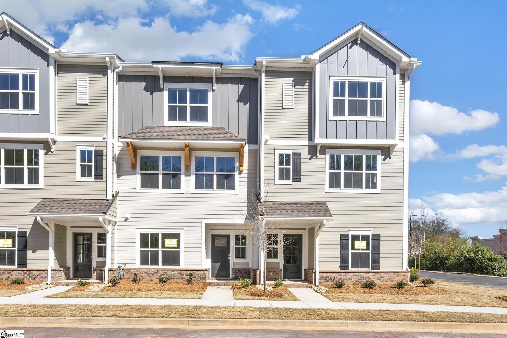 Property image 1 at 13 Keat Avenue, Greenville, SC 29601