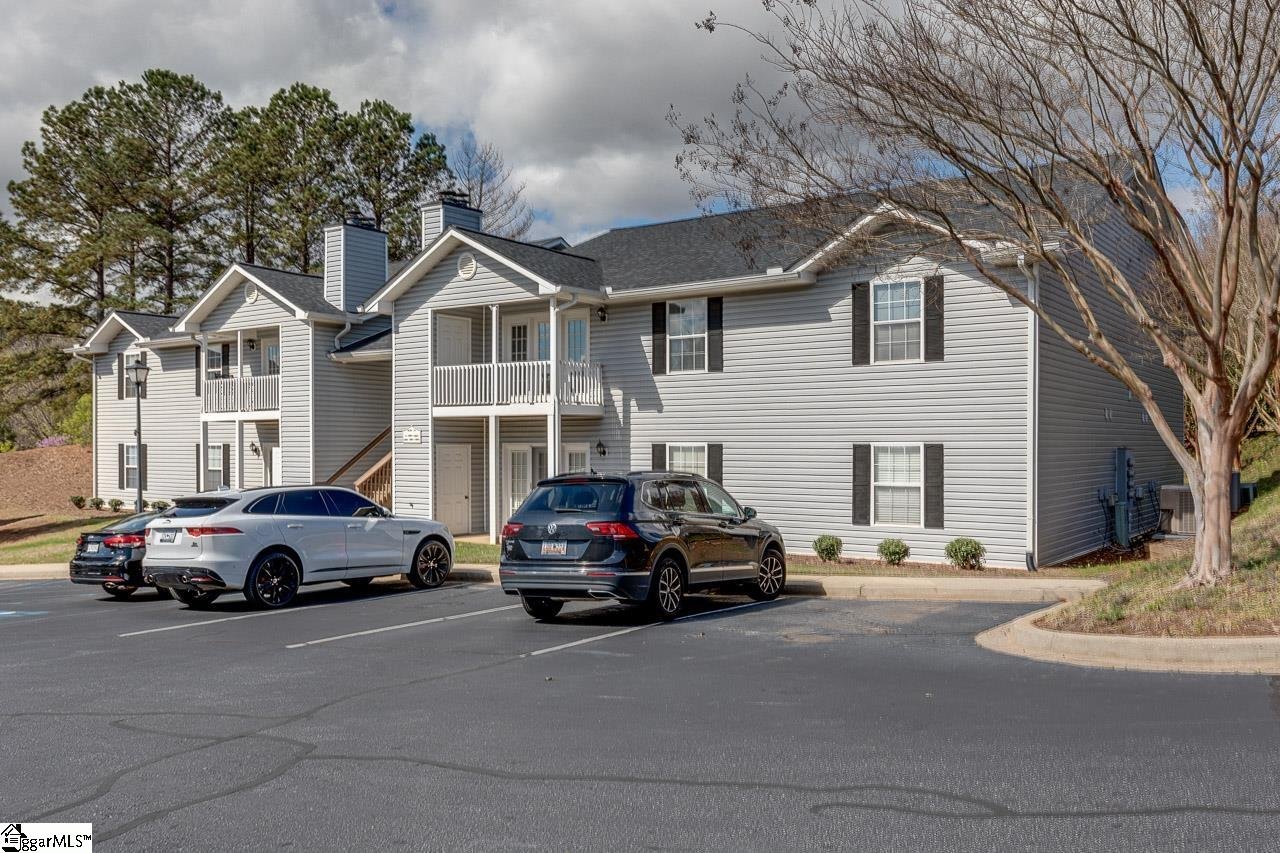 Property image 1 at 1003 Pelham Square Way, Greer, SC 29650