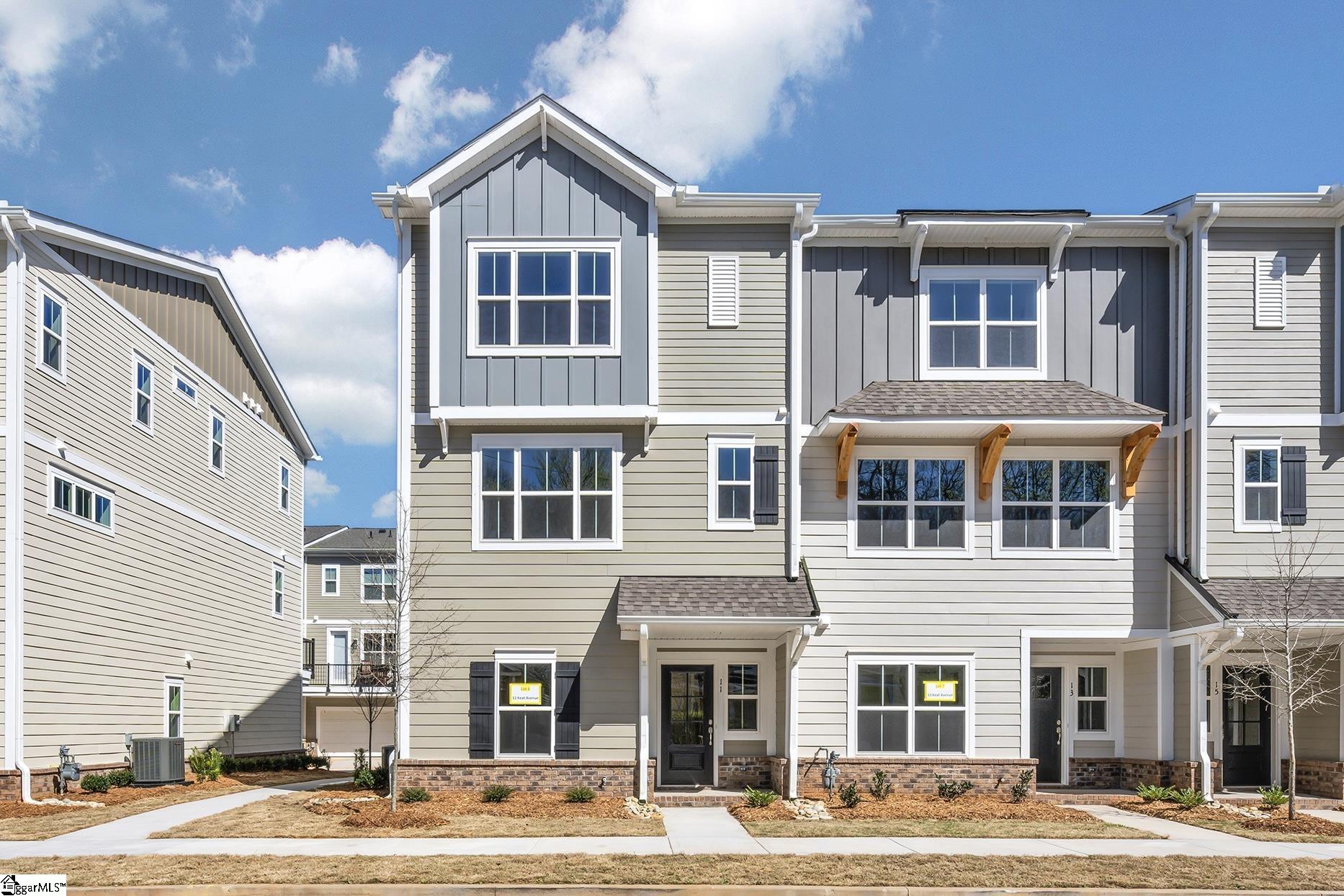 Property image 1 at 11 Keat Avenue, Greenville, SC 29601