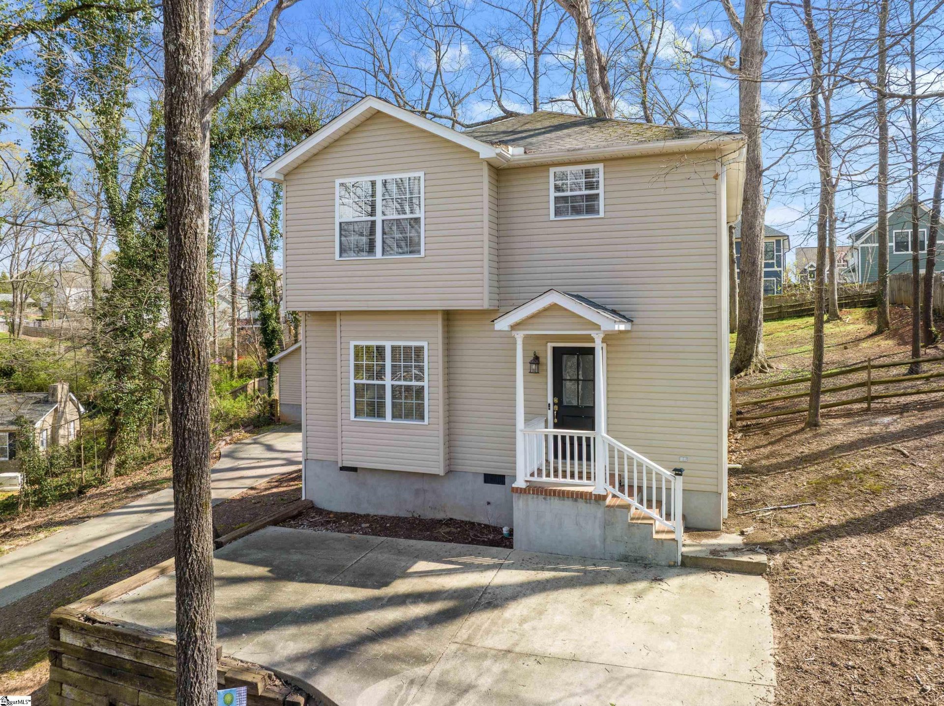 Property image 1 at 30 Lockwood Avenue, Greenville, SC 29607