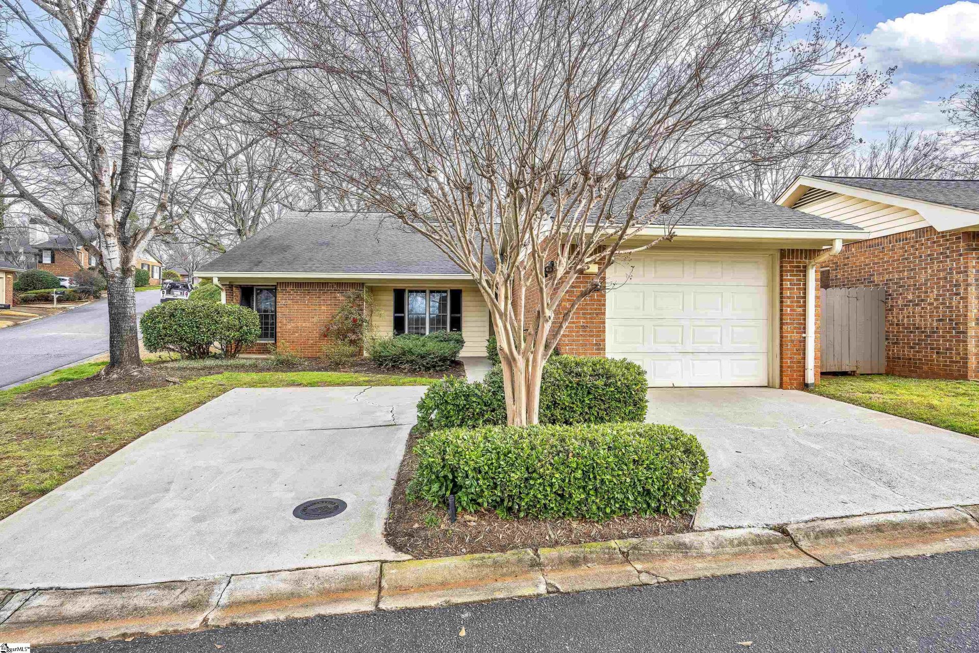 Property image 1 at 601 Dove Terrace, Greenville, SC 29605