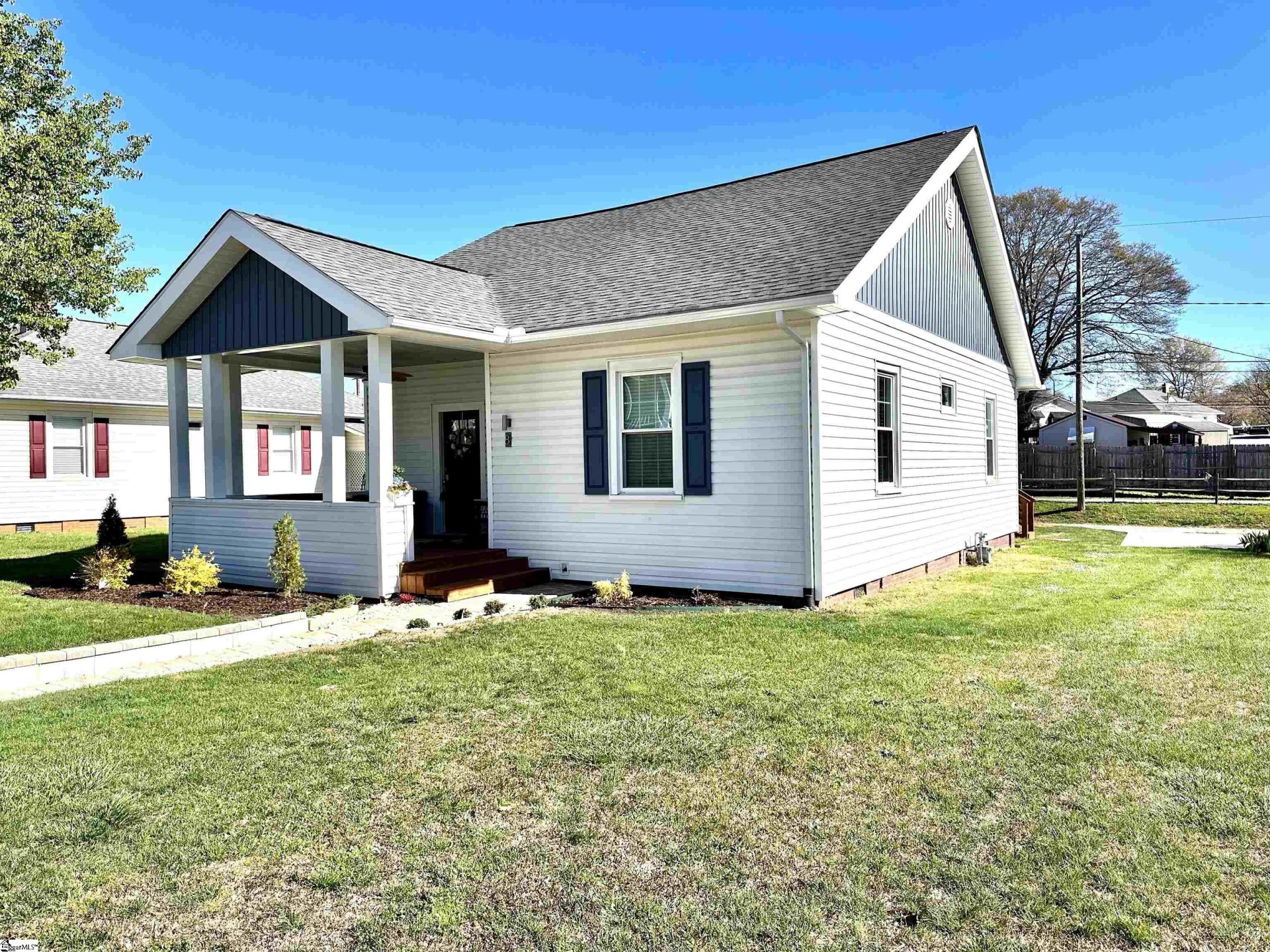 Property image 1 at 8 Crescent Street, Lyman, SC 29365