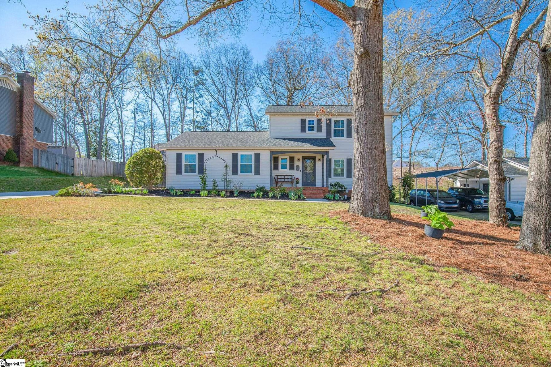 5 HUNTLEY CASTLE Court