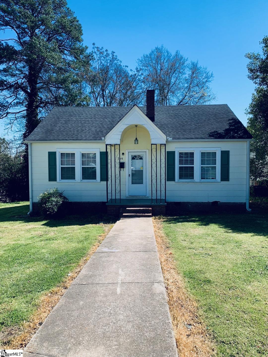 Property image 1 at 164 Watkins Court, Spartanburg, SC 29301-3032