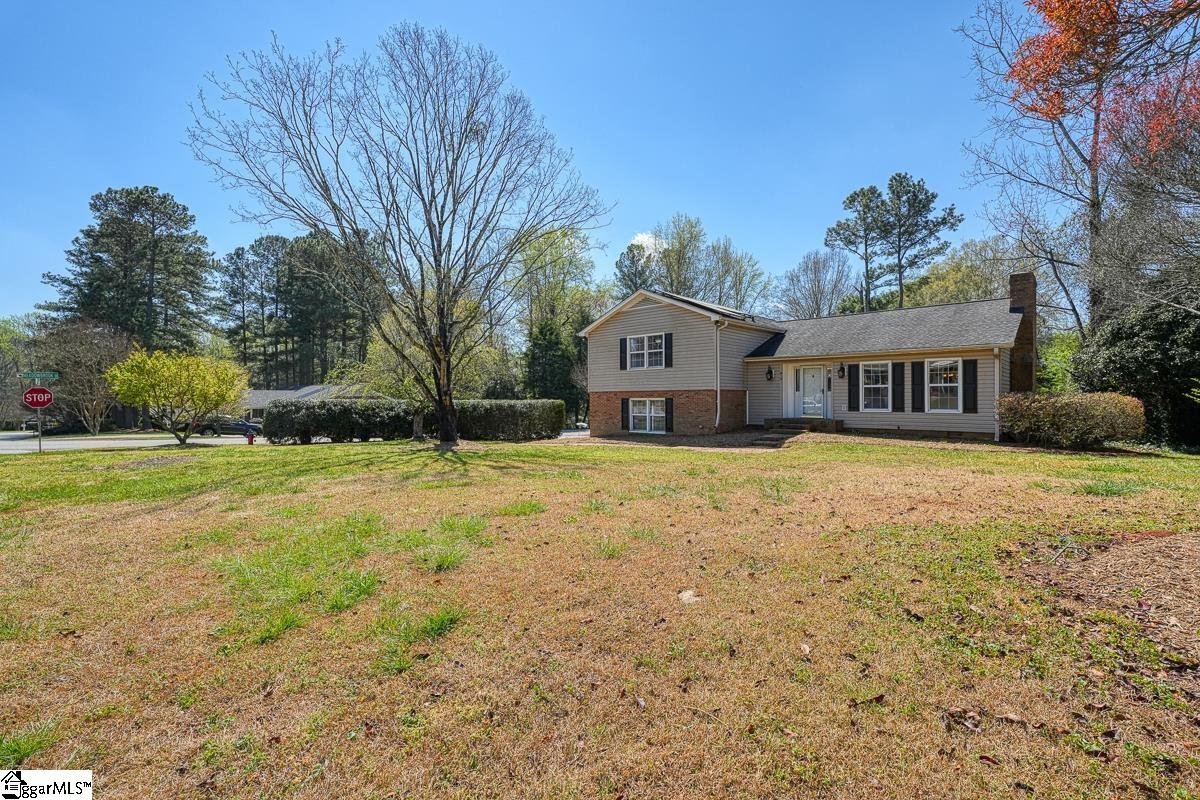 Property image 1 at 818 Thackston Drive, Spartanburg, SC 29307