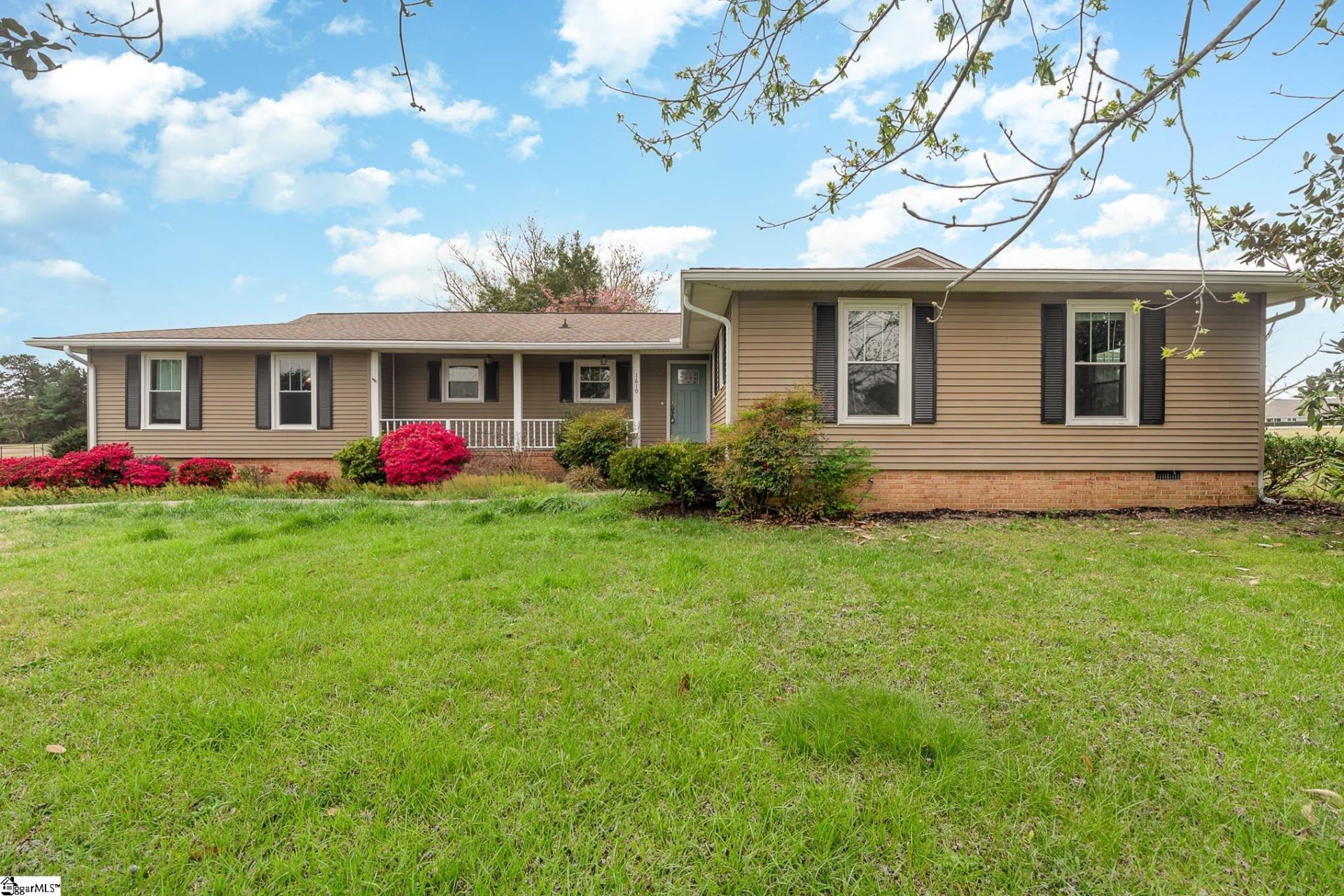 Property image 1 at 1610 Scuffletown Road, Fountain Inn, SC 29644