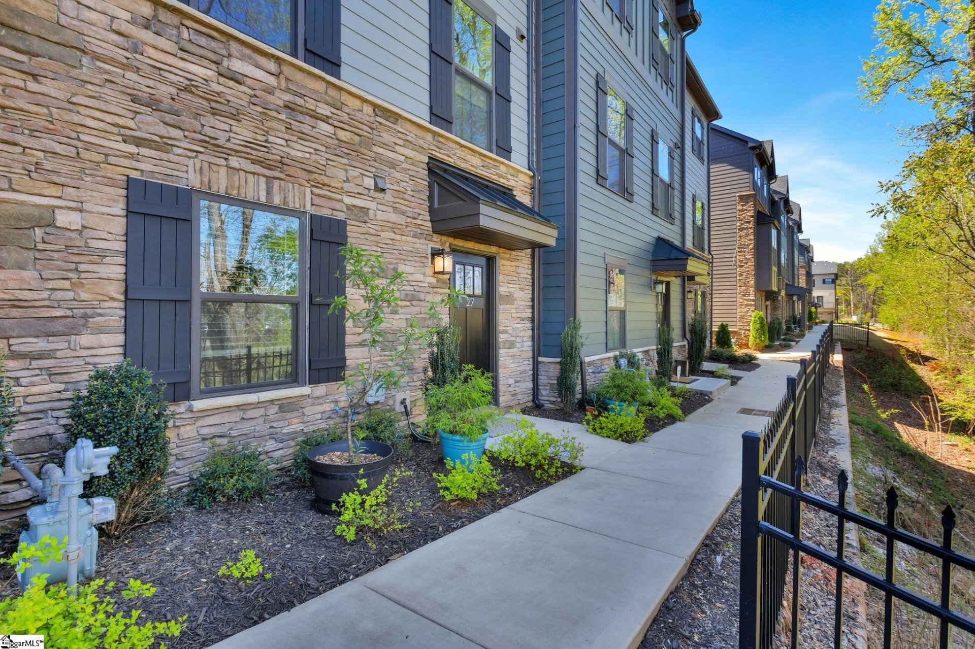 Property image 1 at 27 Rollins Avenue, Greenville, SC 29607