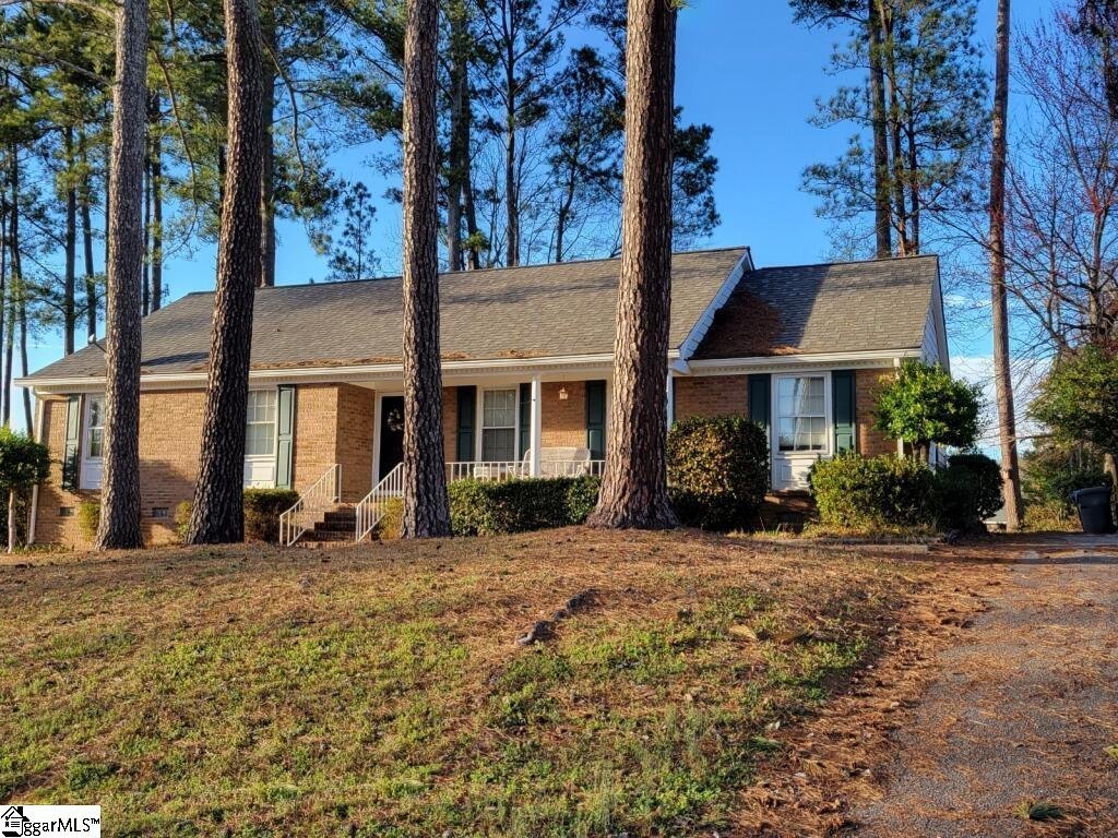 Property image 1 at 120 Windy Rush Road, Spartanburg, SC 29301-2766