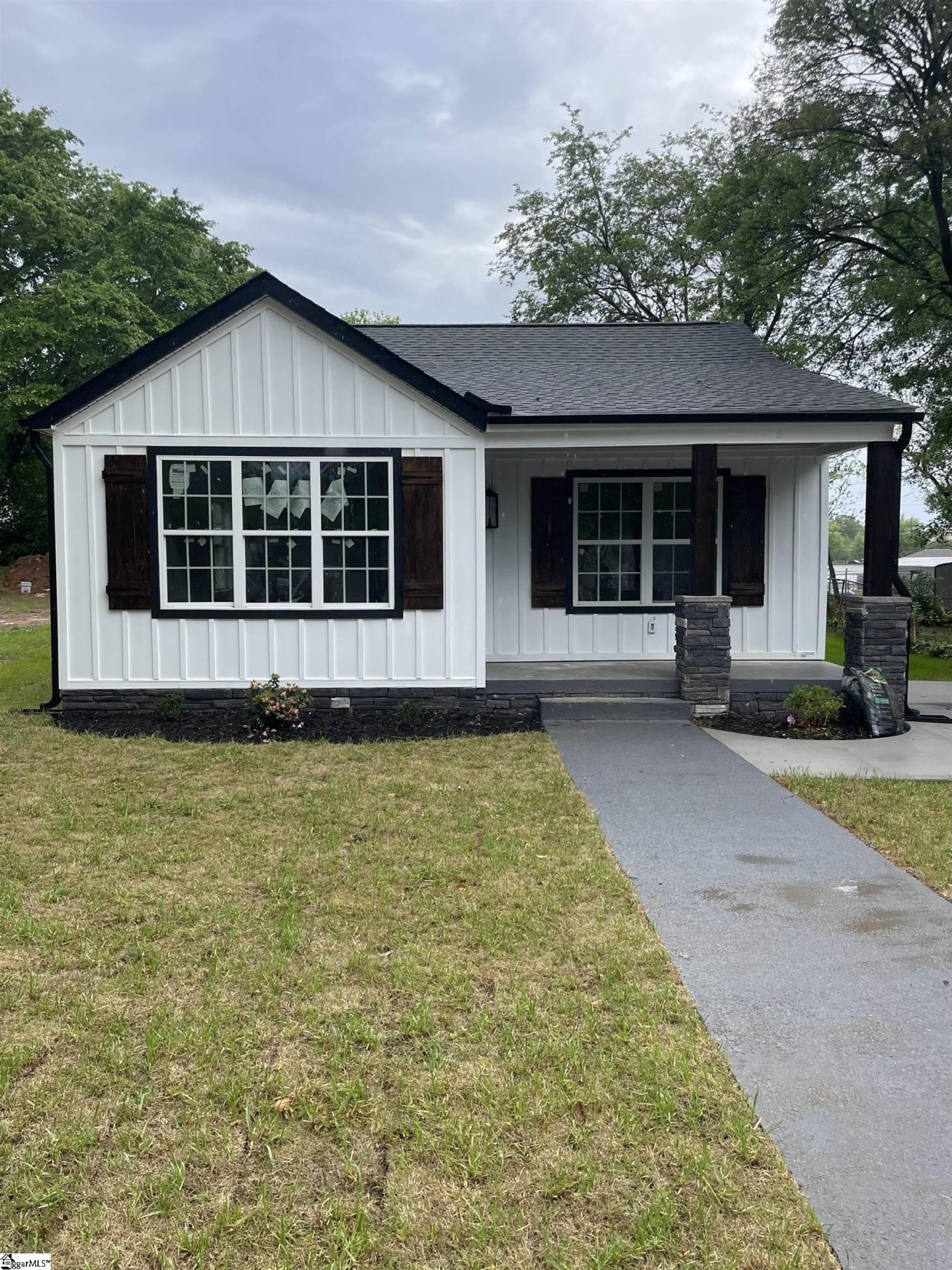 Property image 1 at 110 Cumberland Avenue, Greenville, SC 29607