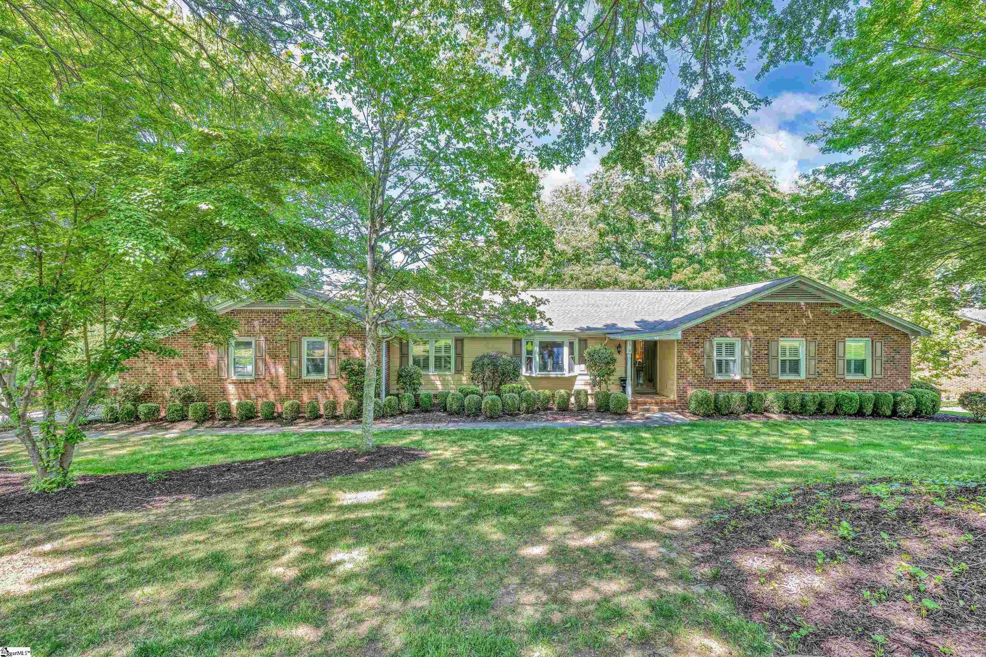 Property image 1 at 1 Rushden Drive, Greenville, SC 29615