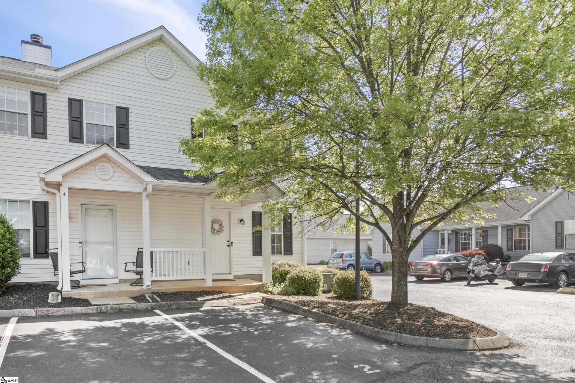 Property image 1 at 2 Allenwood Lane, Greer, SC 29650