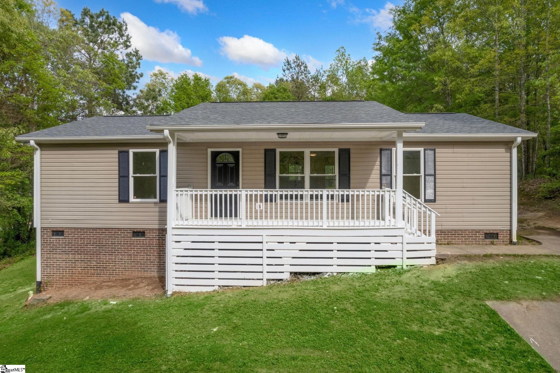 Property image 1 at 120 Zion Street, Easley, SC 29640