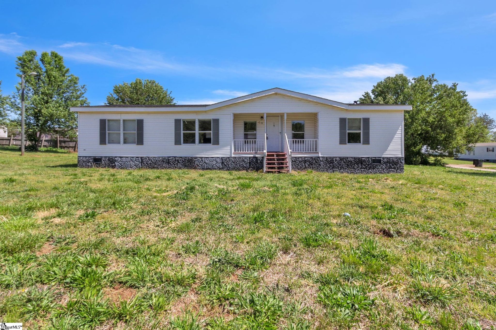 Property image 1 at 9 Natick Drive, Piedmont, SC 29673