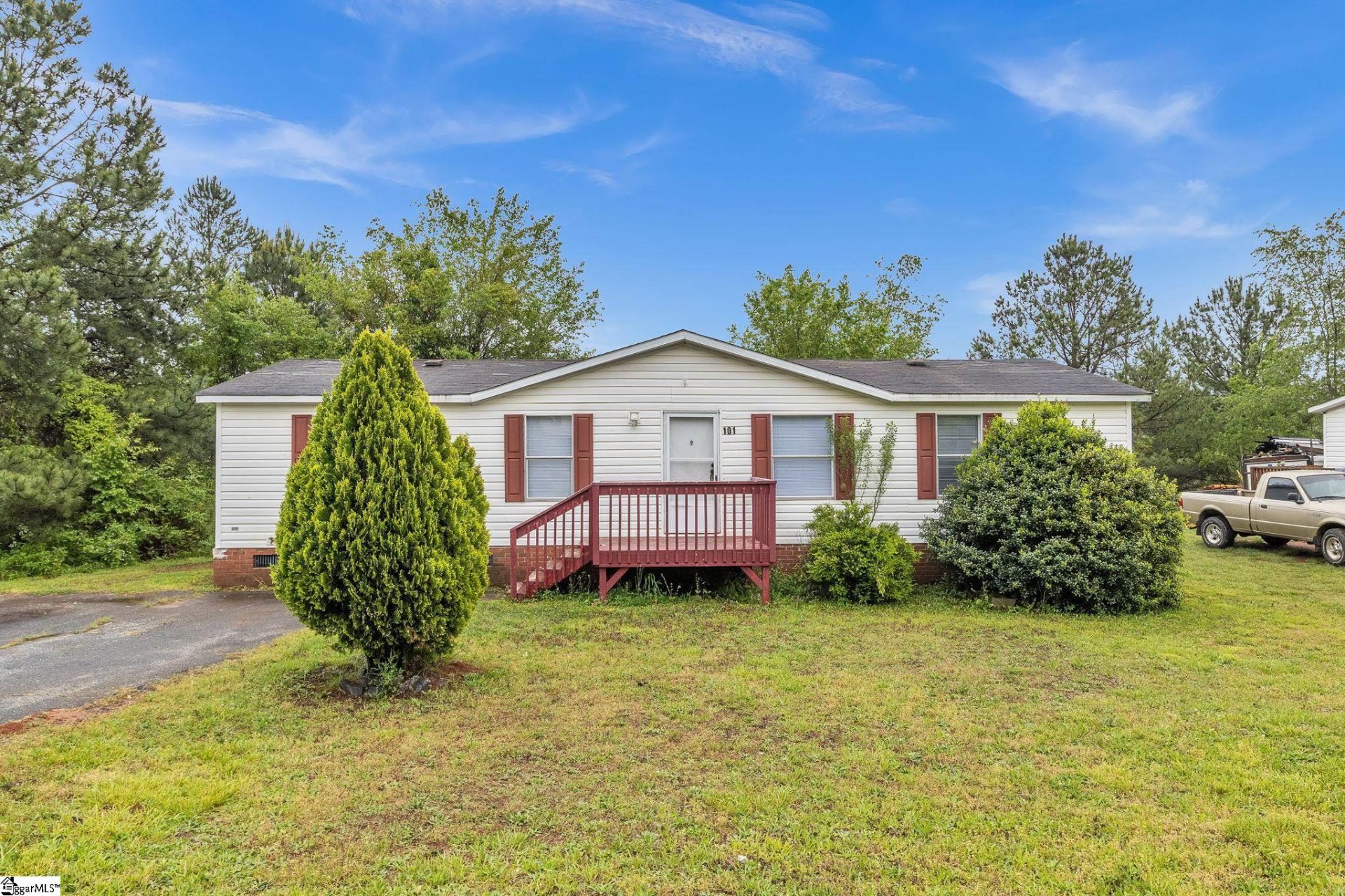 Property image 1 at 101 Riverbreeze Road, Greenville, SC 29611