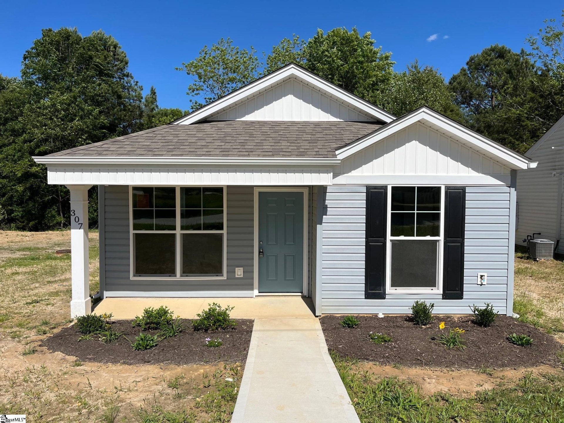 Property image 1 at 307 Dillon Drive, Clinton, SC 29325