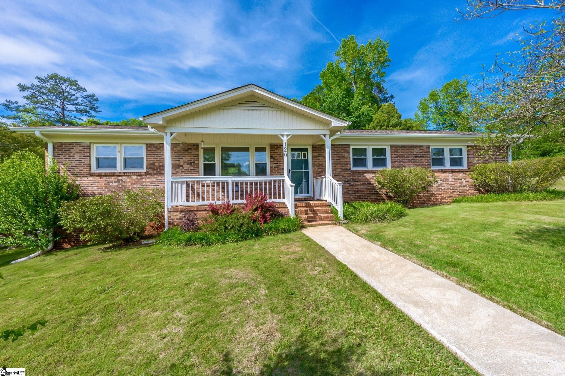 Property image 1 at 120 Knollview Drive, Greenville, SC 29611