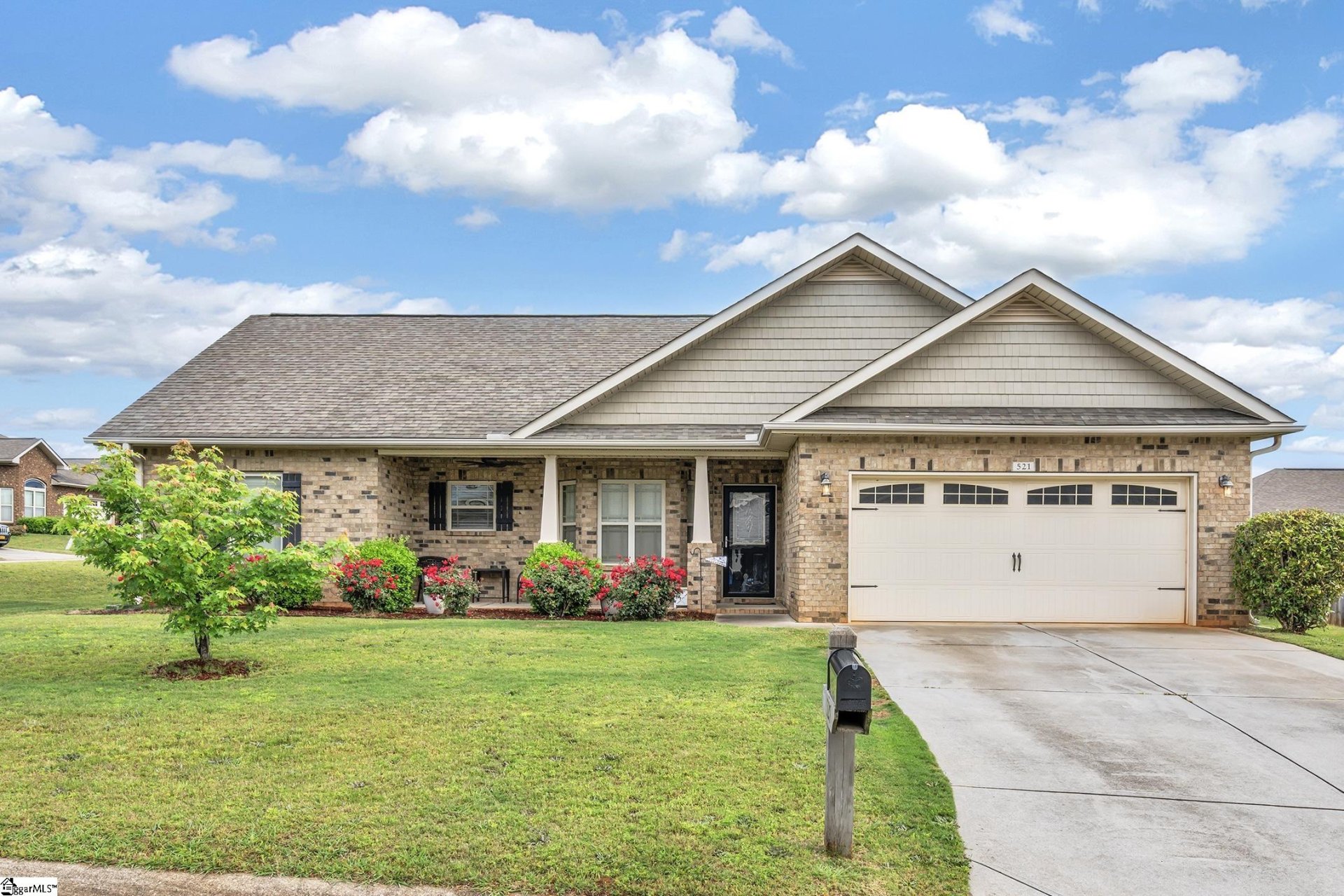 521 E Heatherstone Lane