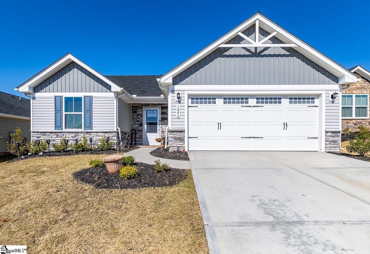 Property image 1 at 1006 Hunter Green Lane, Spartanburg, SC 29302