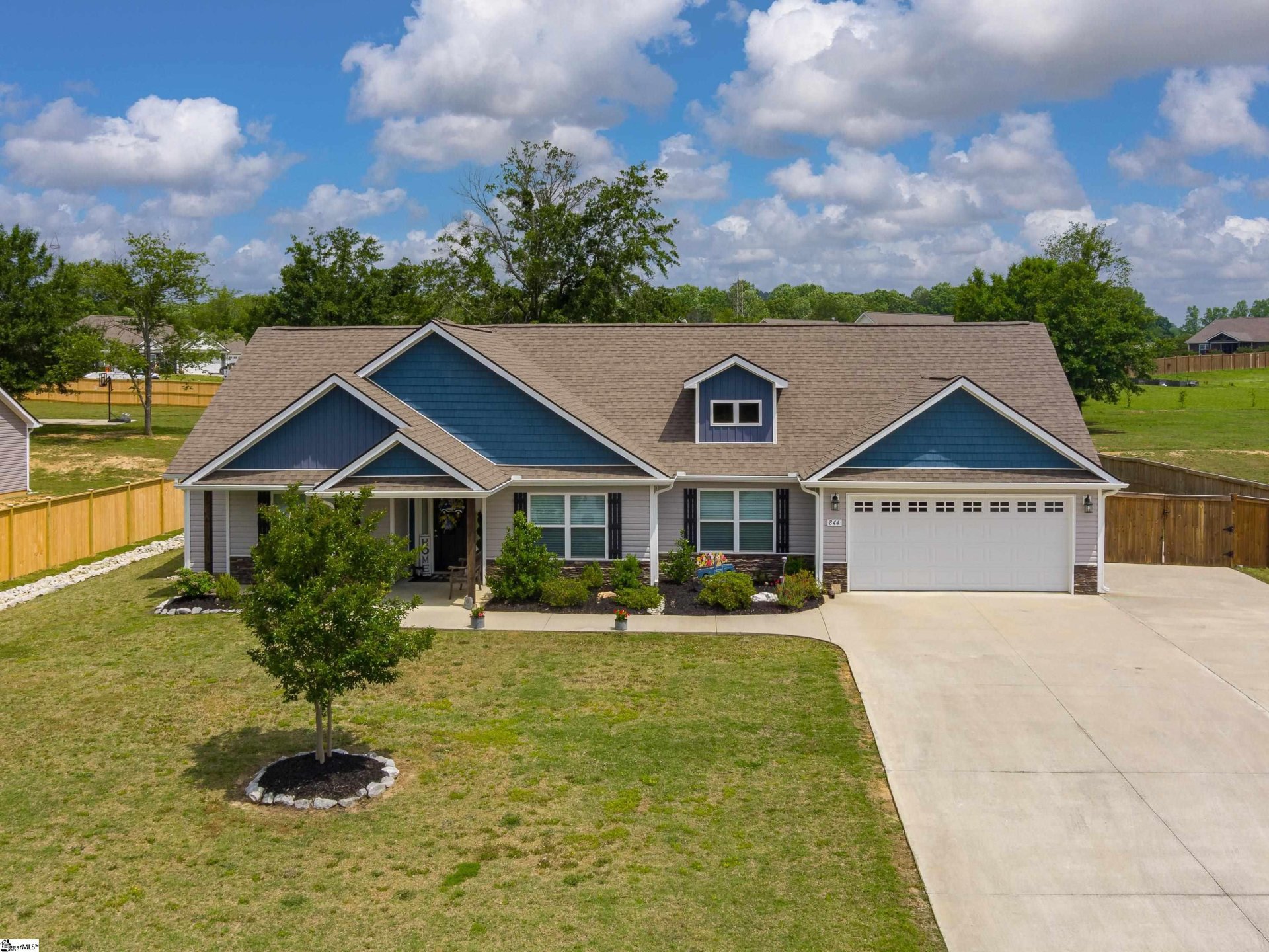 Property image 1 at 844 W Keepsake Lane, Inman, SC 29349