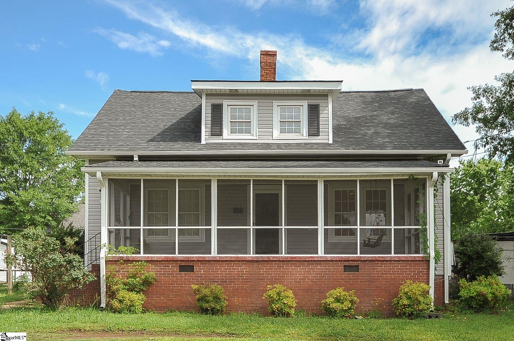 Property image 1 at 6 16th Street, Greer, SC 29651