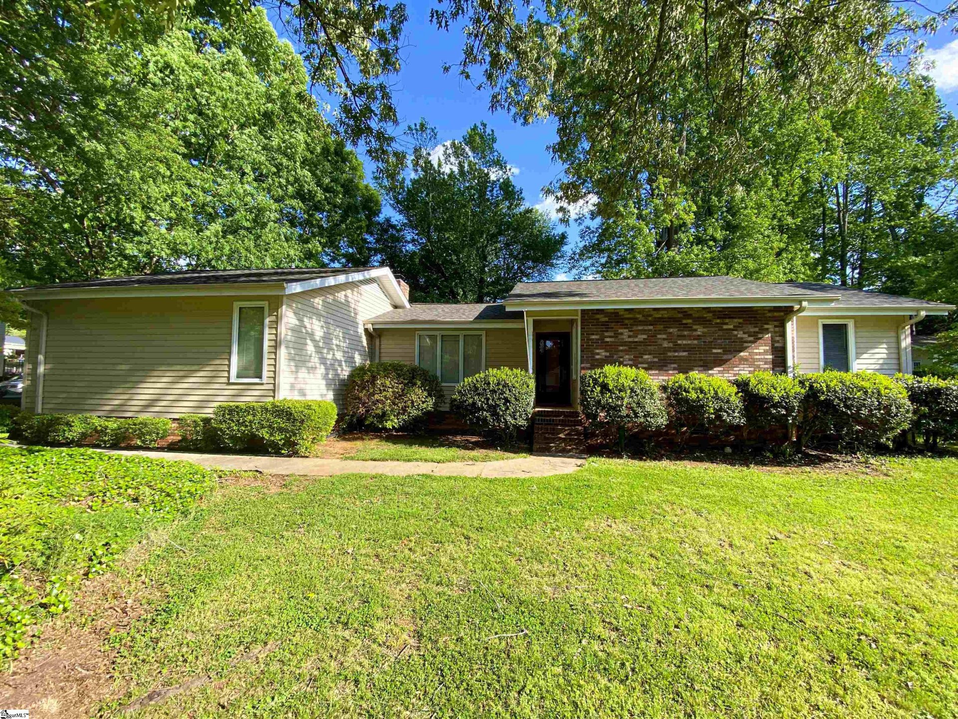 Property image 1 at 805 Brentwood Way, Simpsonville, SC 29680