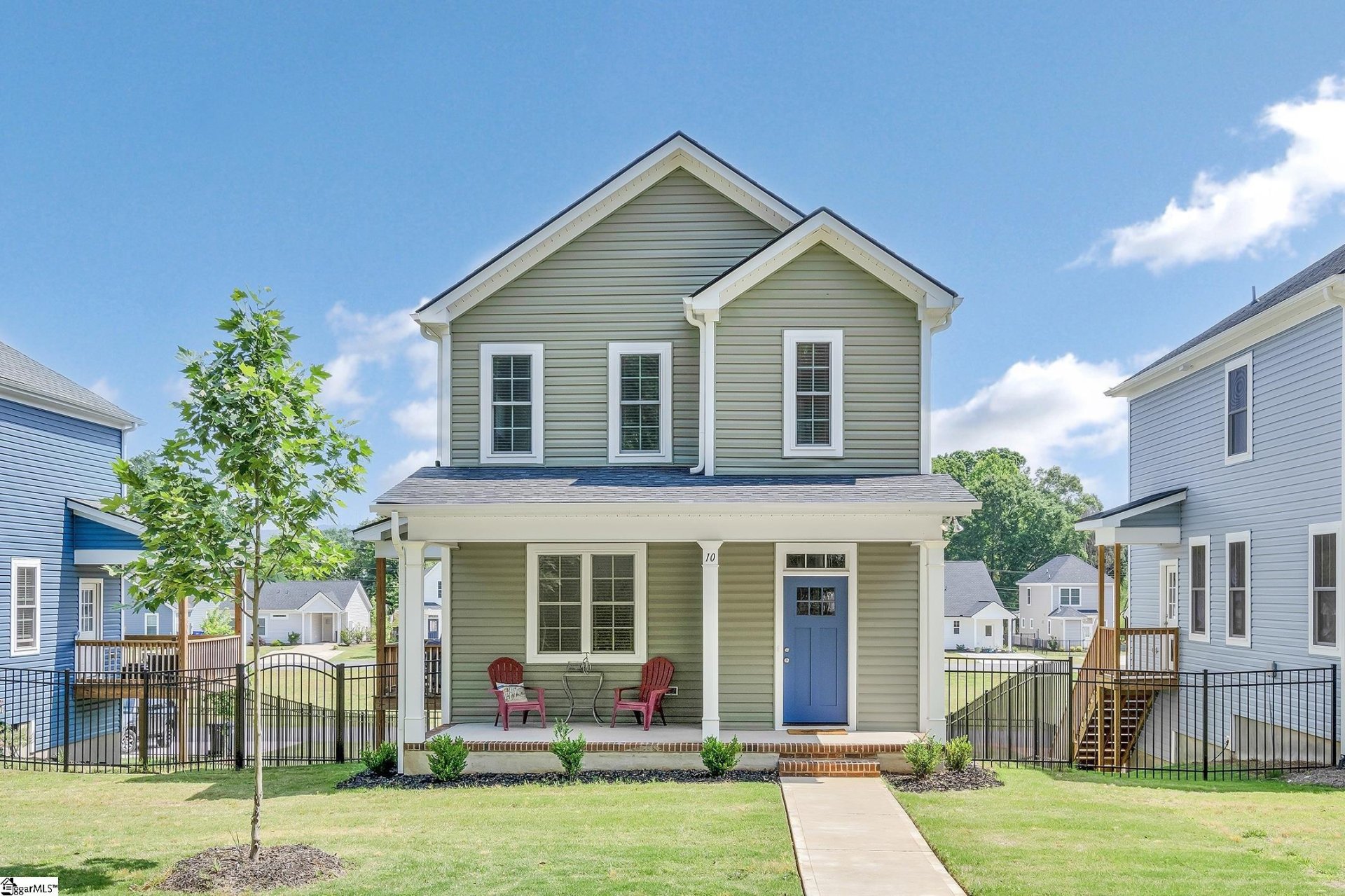 Property image 1 at 10 Arrington Avenue, Greenville, SC 29617