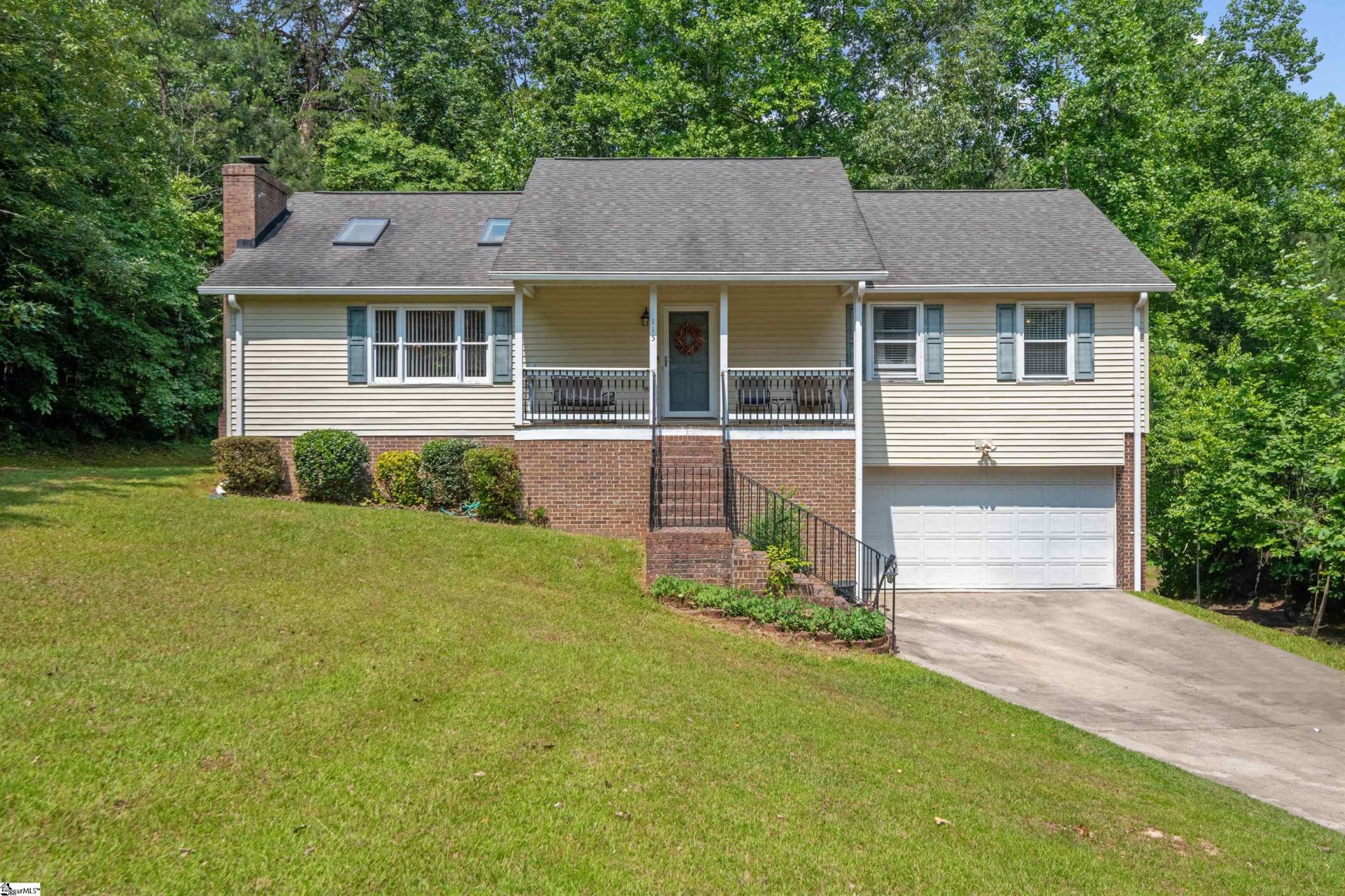 Property image 1 at 115 Zion Street, Easley, SC 29640