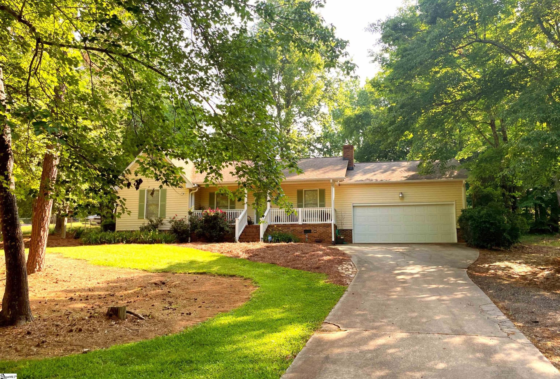 Property image 1 at 628 Slickum Road, Easley, SC 29640