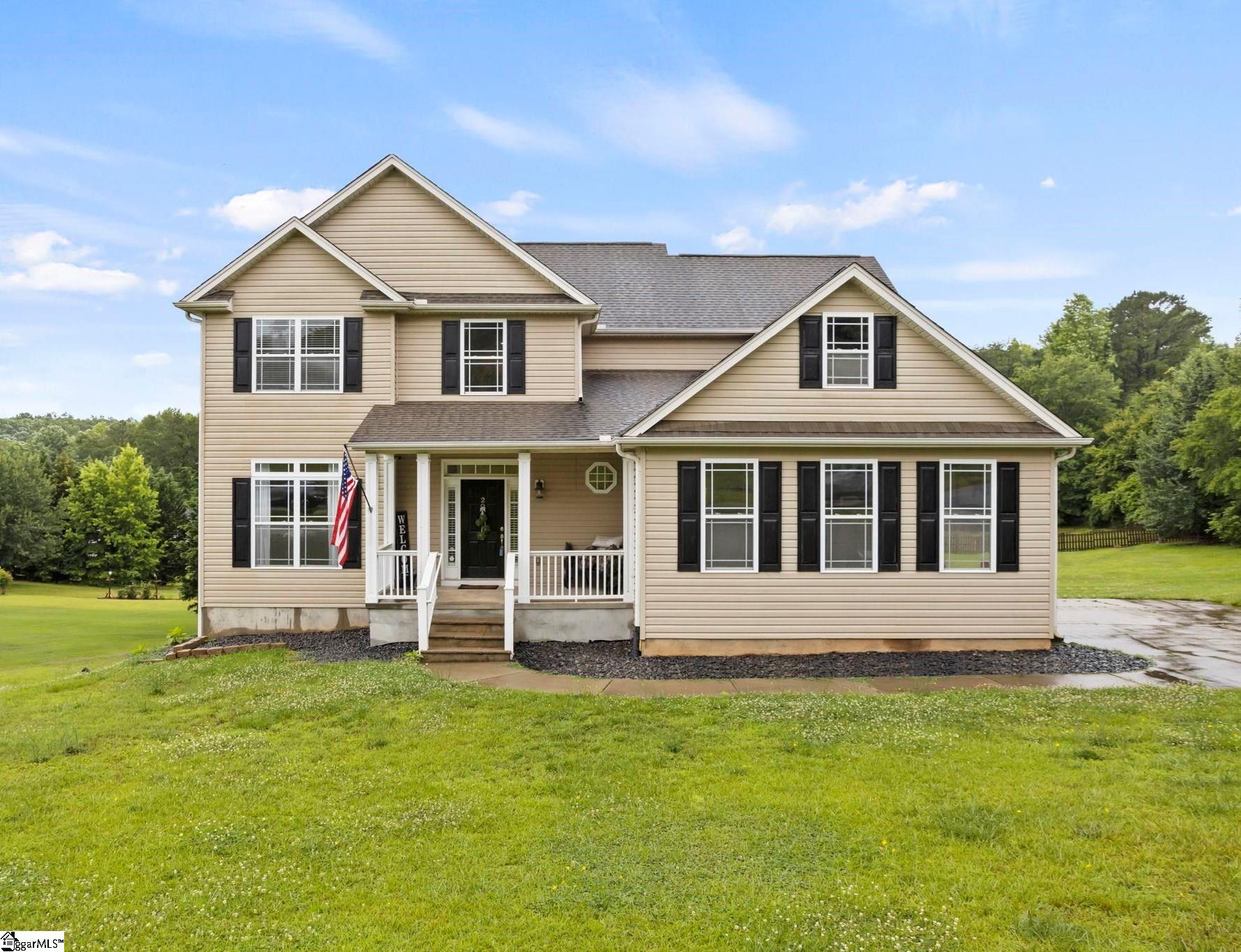 Property image 1 at 2 Paris Road, Taylors, SC 29687